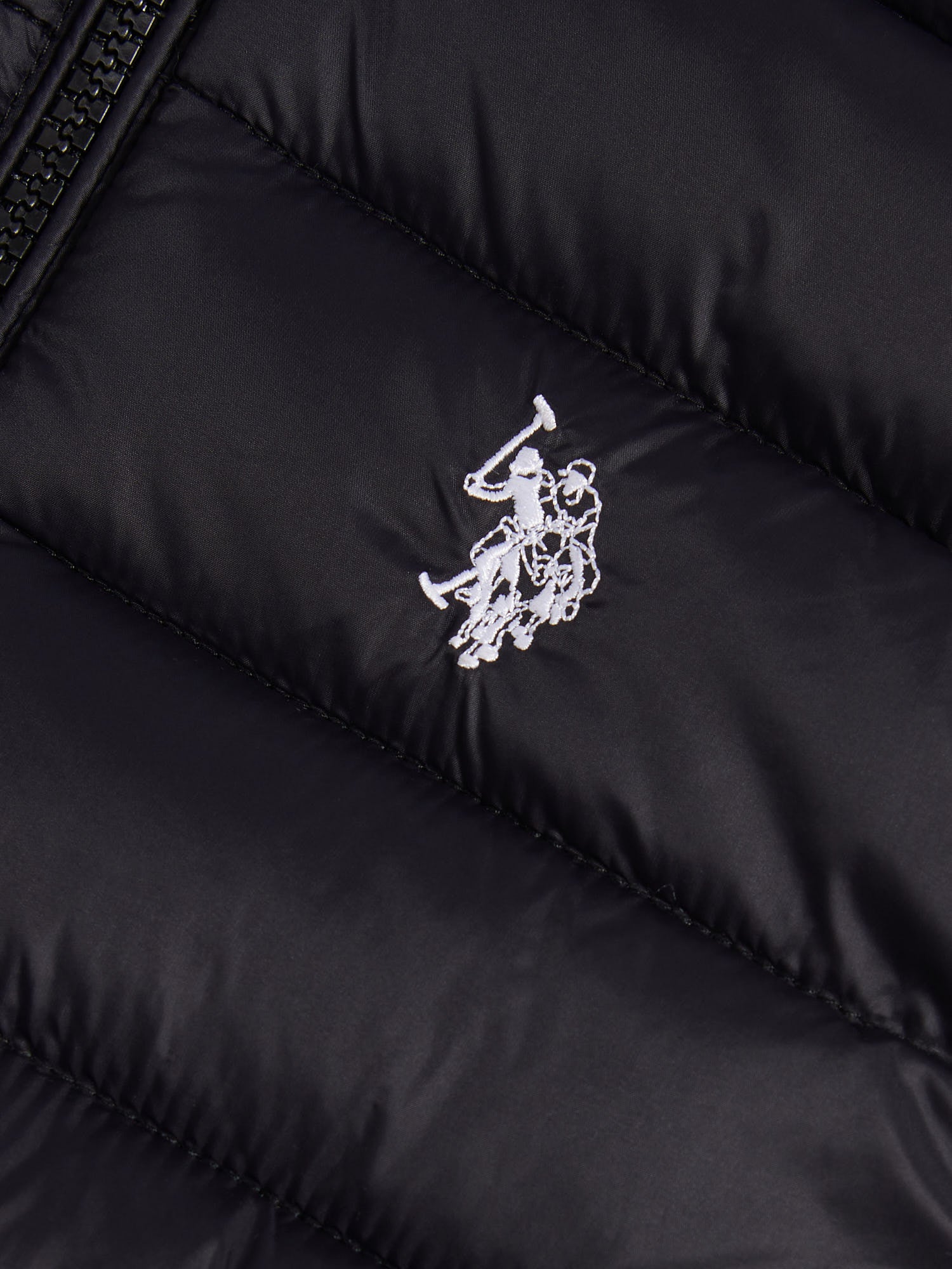 Boys Lightweight Quilted Gilet Black Bright White DHM - Image 7