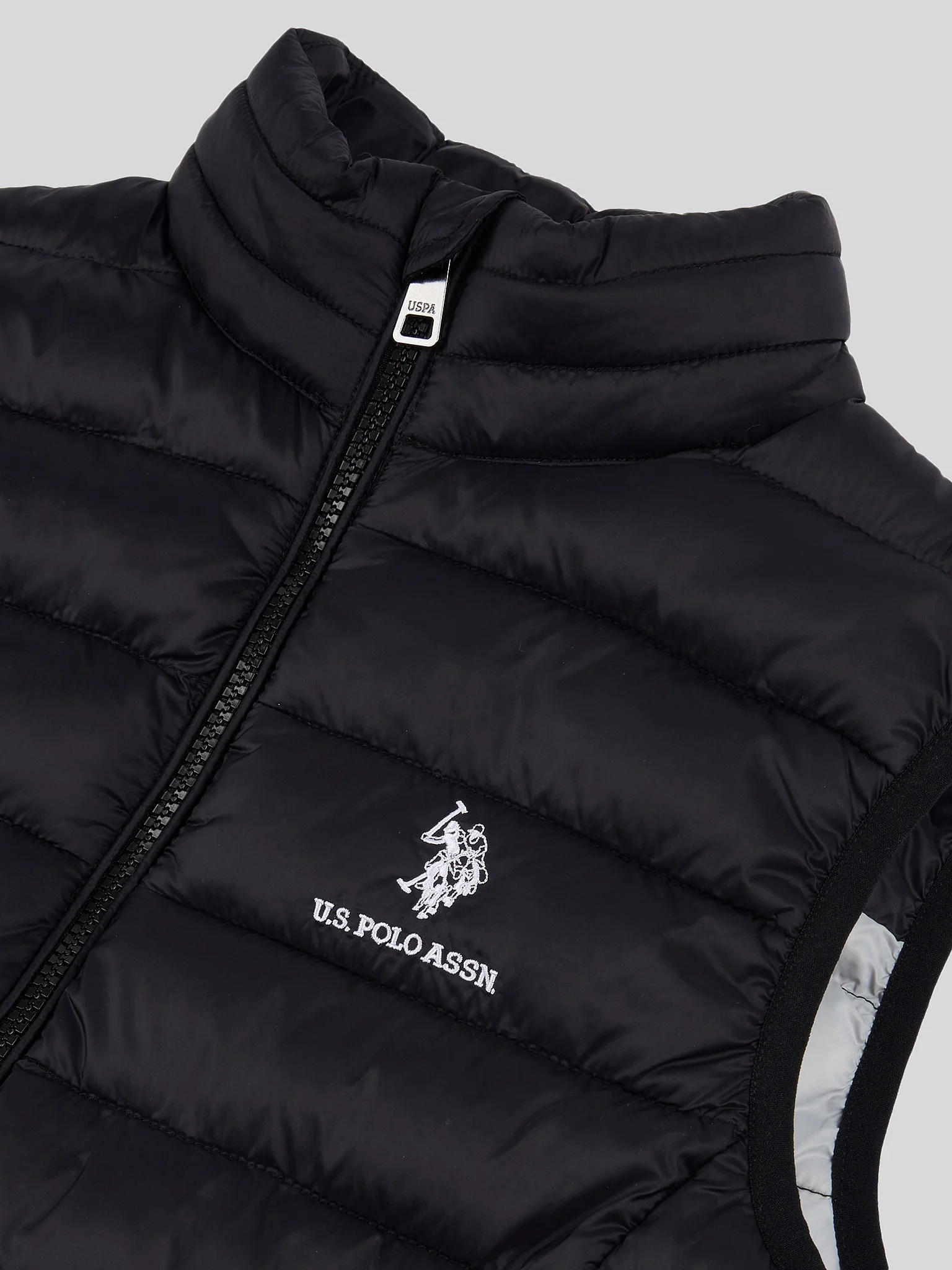 Boys Bound Quilted Gilet in Black Bright White DHM - Image 7
