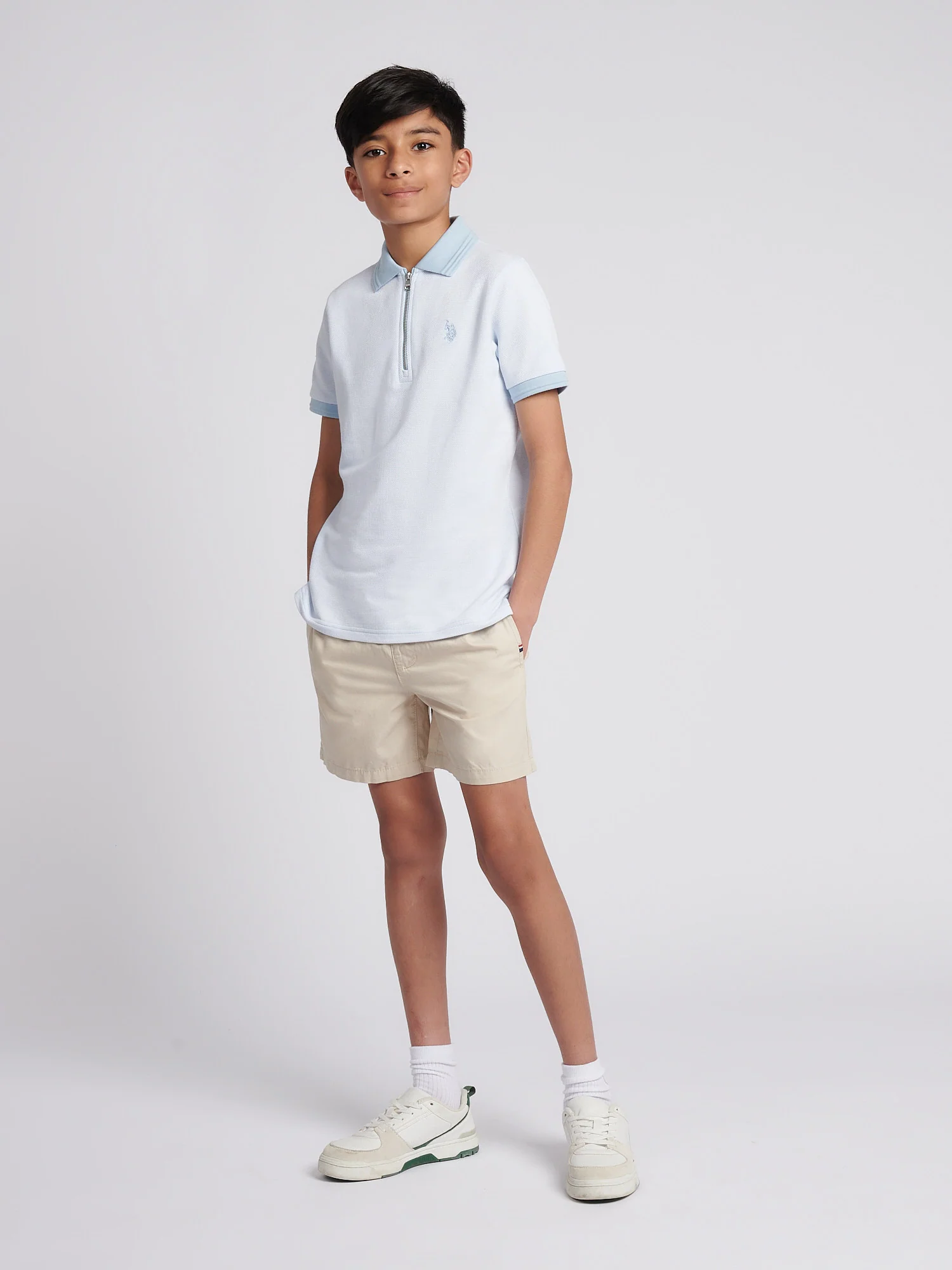 Boys Cotton Linen Deck Short in French Oak - Image 3