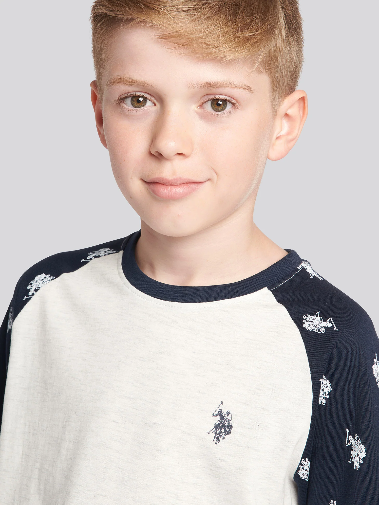 Boys DHM Tee And Trouser Set in Navy Blue - Image 4