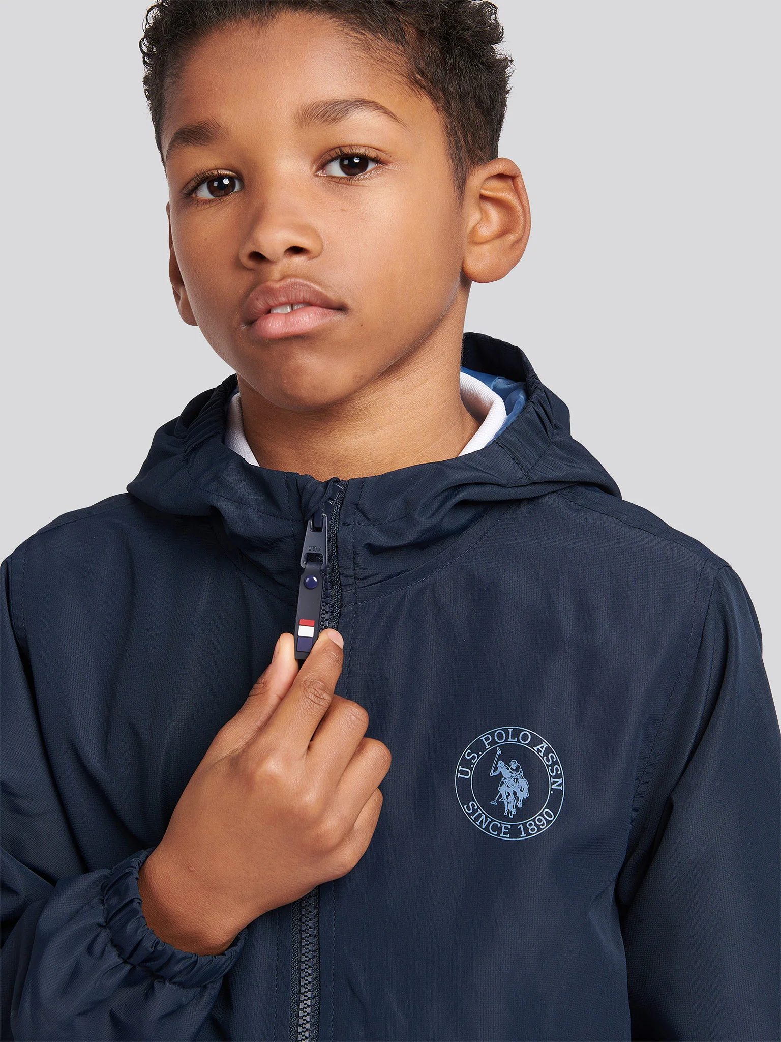 Boys Hooded Windbreaker in Dark Sapphire Navy - Image 2