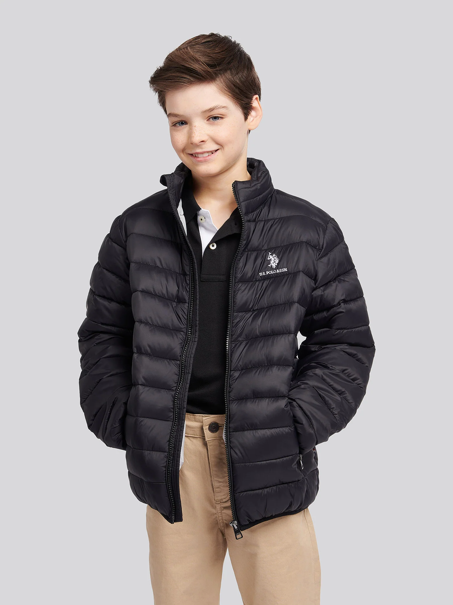 Boys Lightweight Bound Quilted Jacket in Black Bright White DHM - Image 5