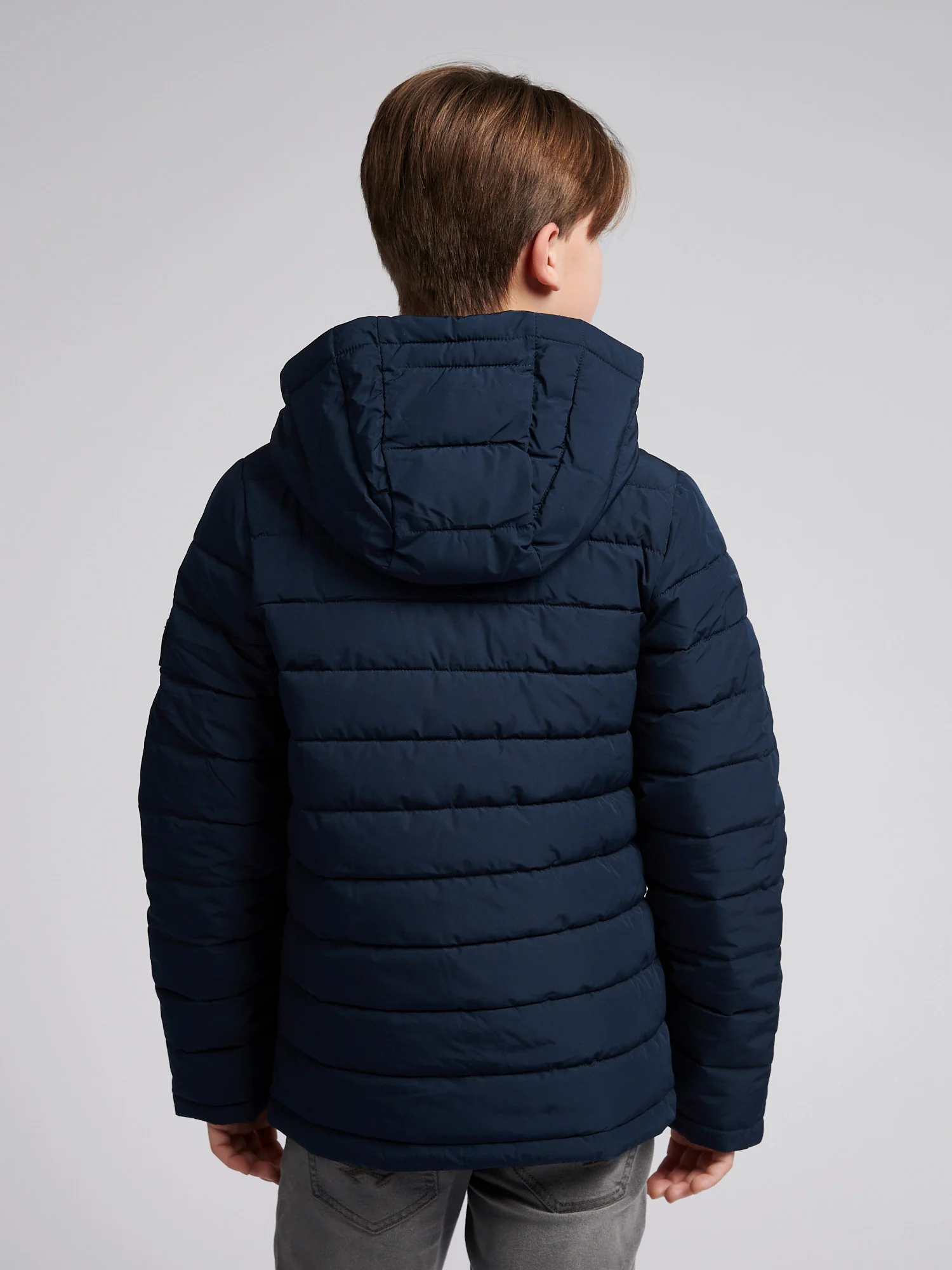 Boys Lightweight Quilt Hooded Puffer Jacket in Dark Sapphire Navy / Haute Red DHM - Image 4