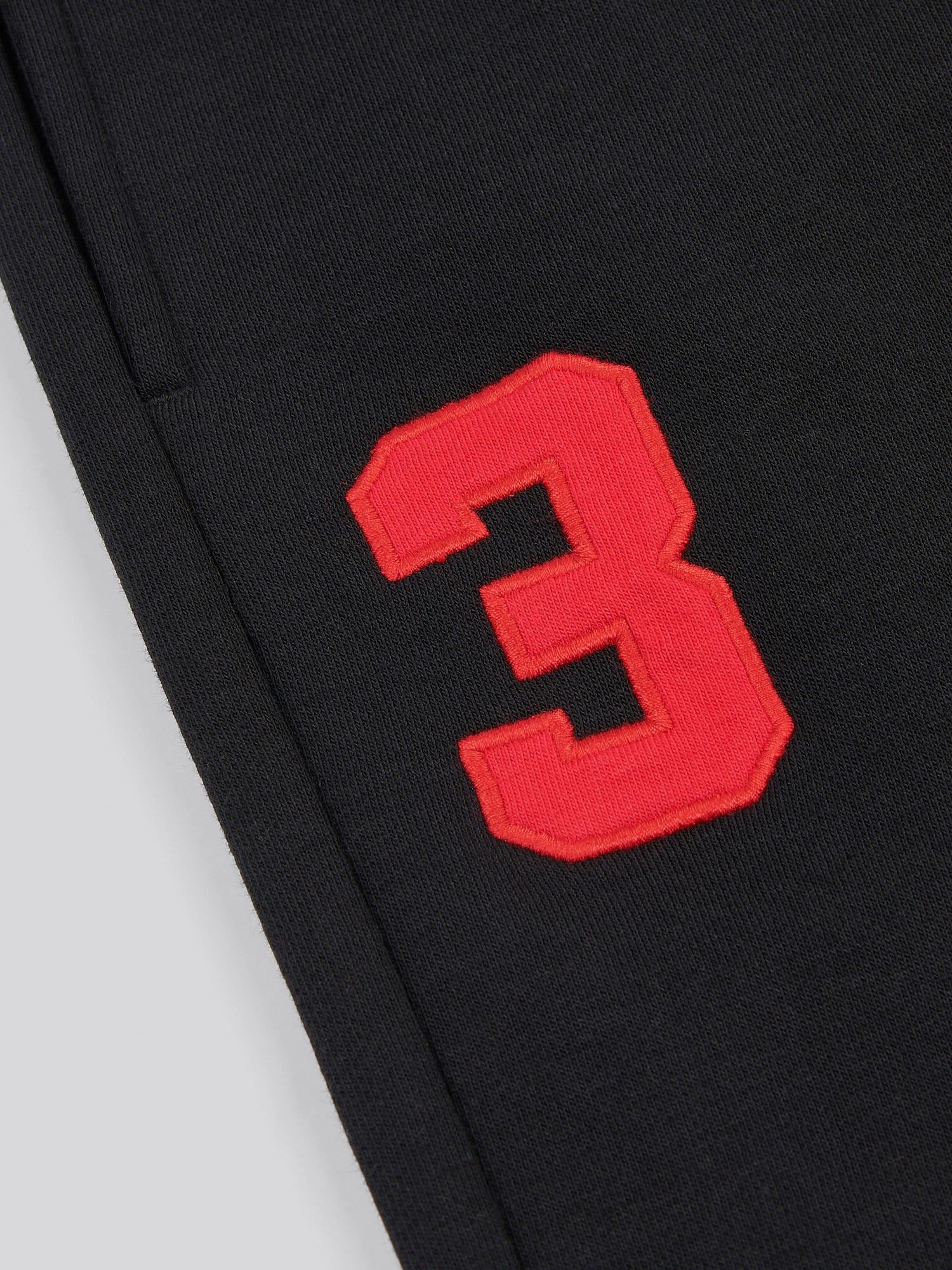 Boys Player 3 Jogger in Black / Haute Red DHM - Image 10