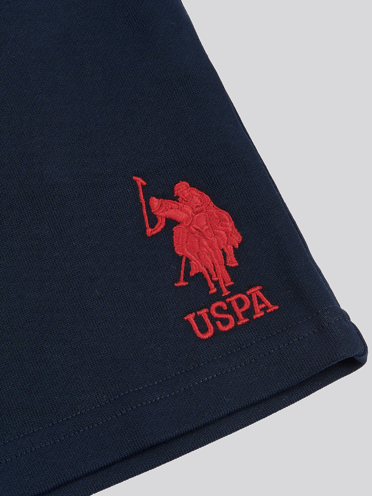 Boys Player 3 Sweat Short in Dark Sapphire Navy / Haute Red DHM - Image 7