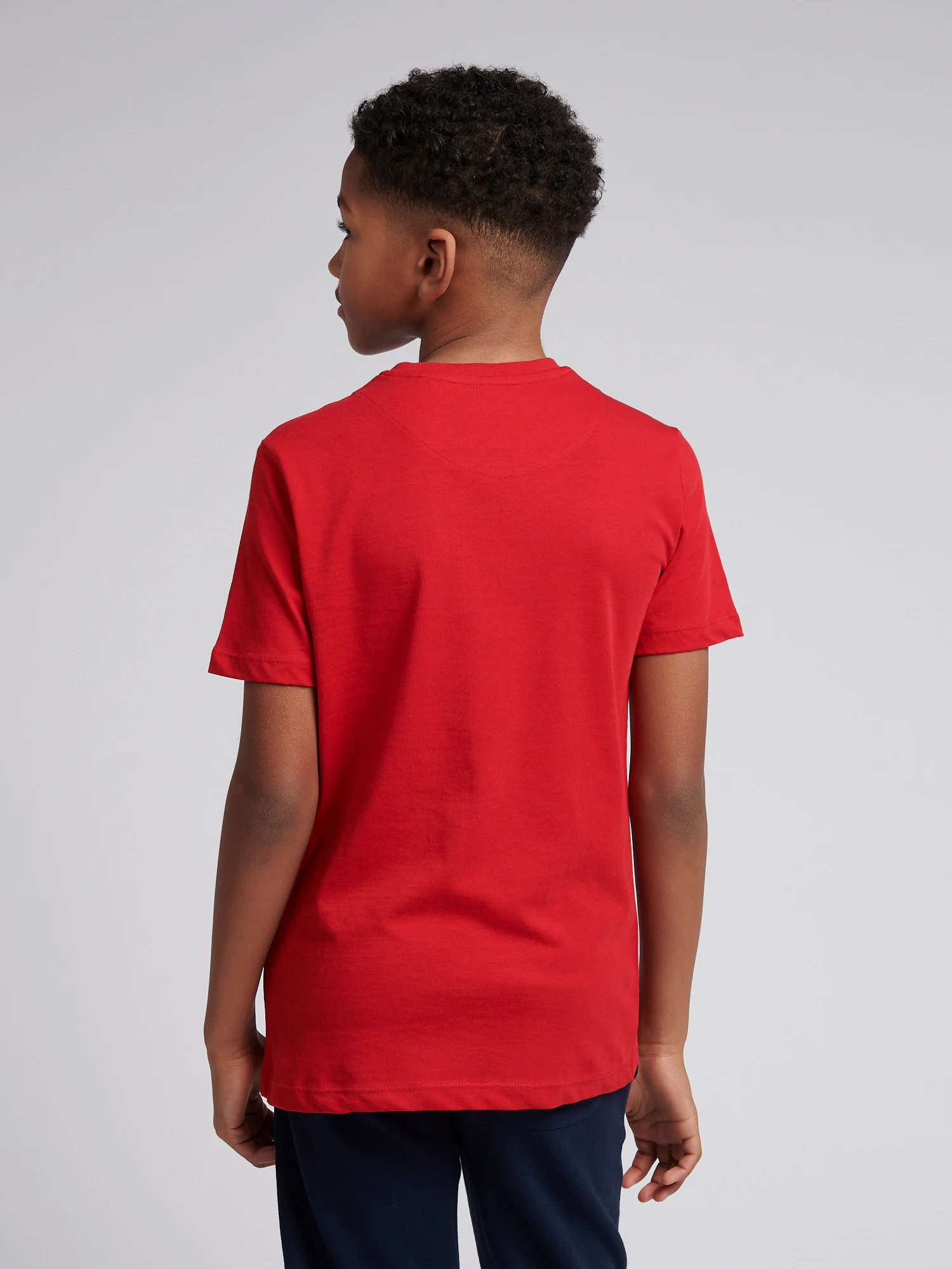 Boys Signature Arch Print T-Shirt in Haute Red - Image 4