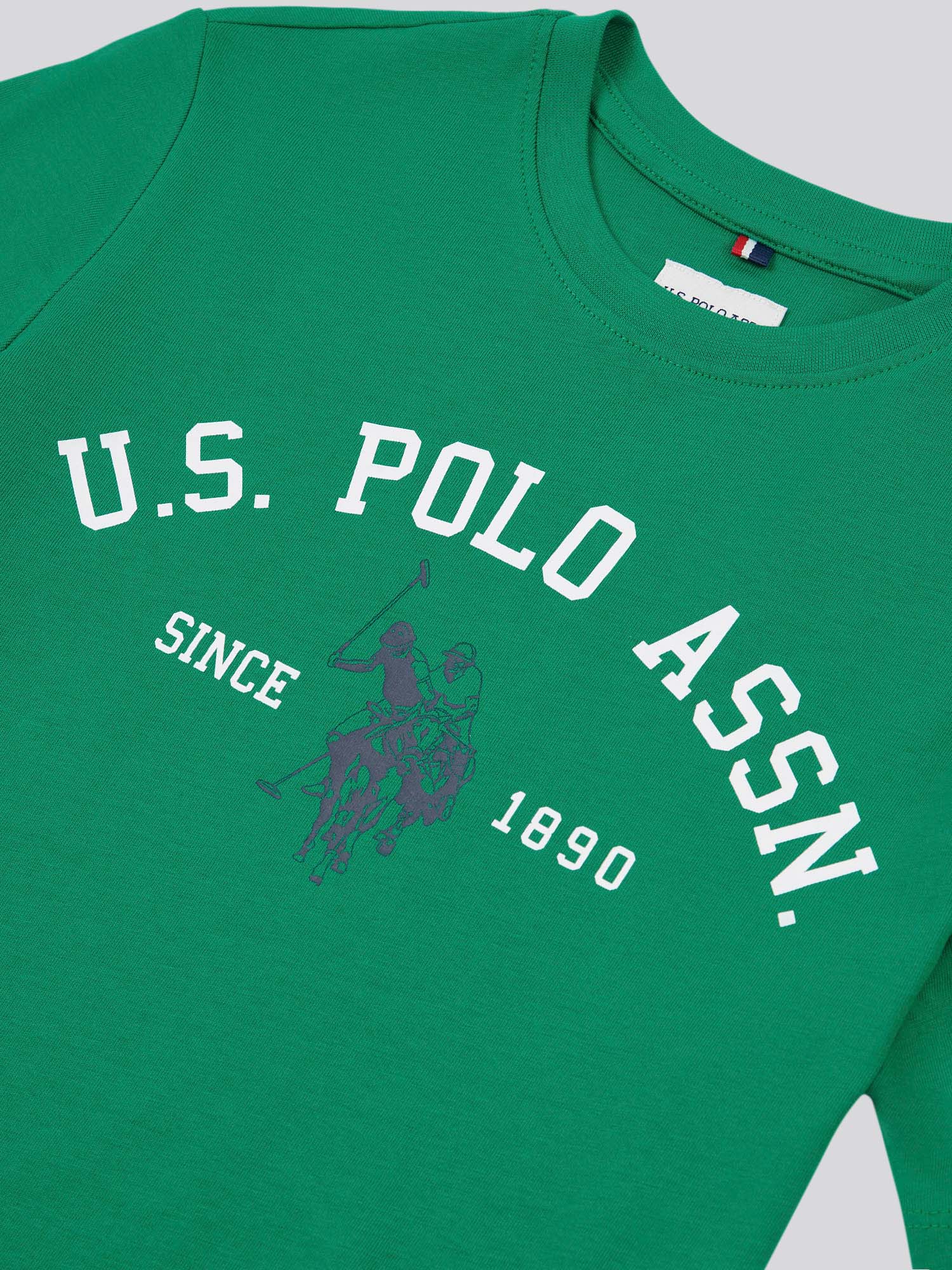 Boys Signature Arch Print T-Shirt in Lush Meadow - Image 7