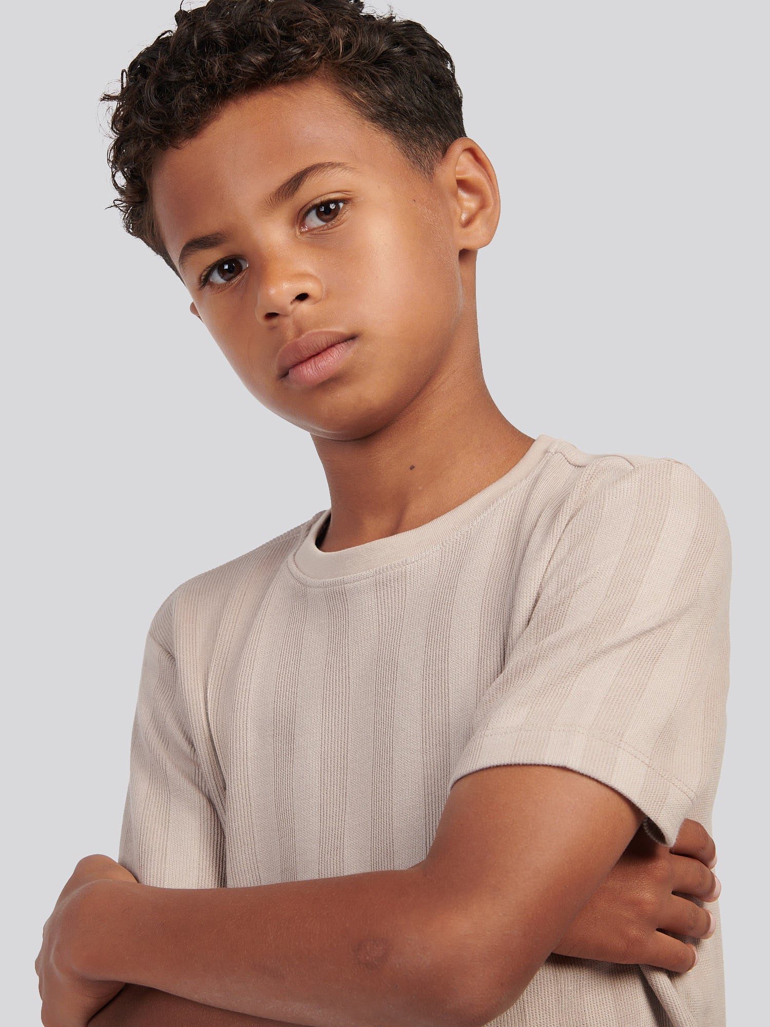 Boys Smart Vertical Texture T-Shirt in Atmosphere - Image 2