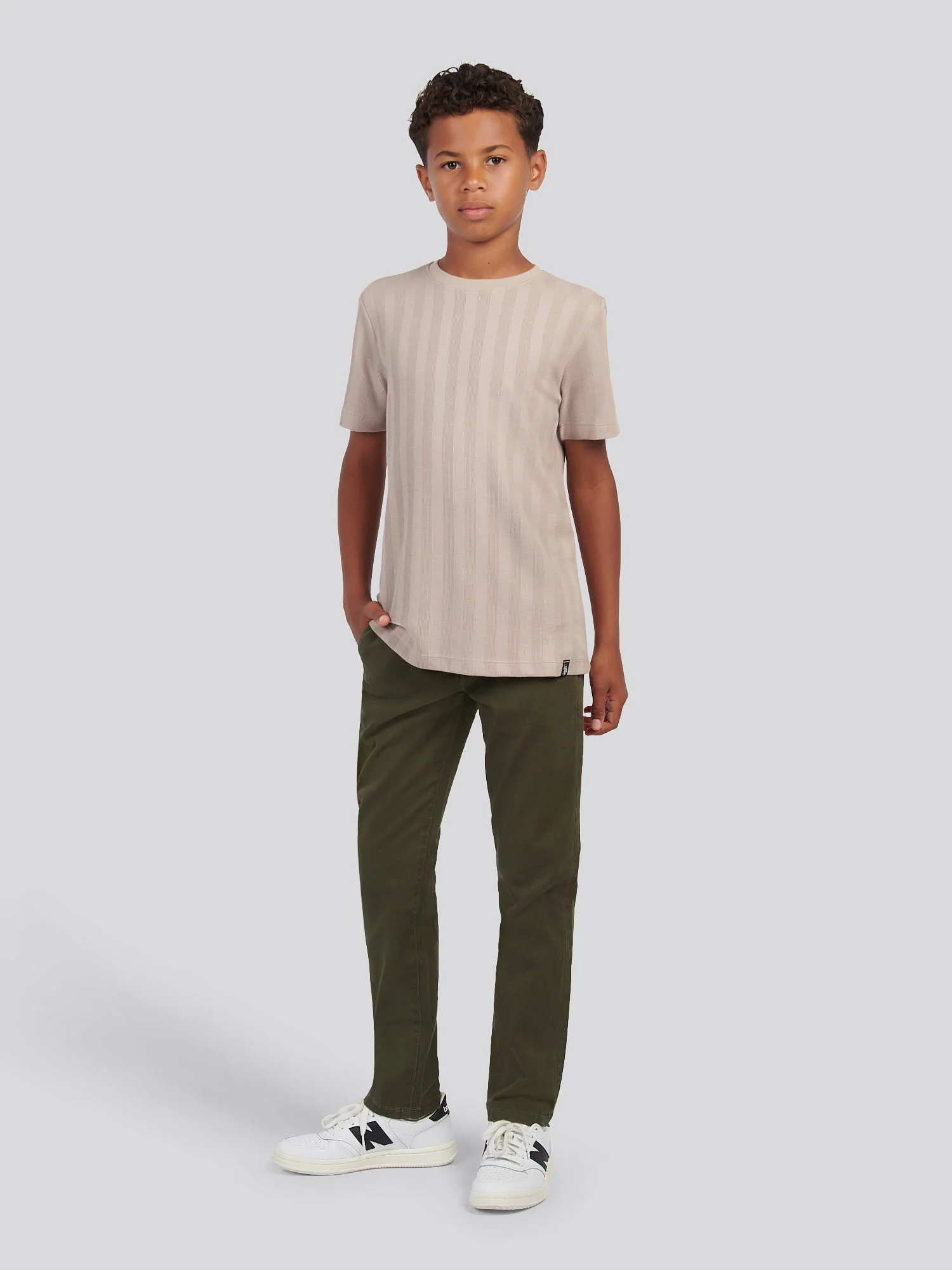 Boys Smart Vertical Texture T-Shirt in Atmosphere - Image 3