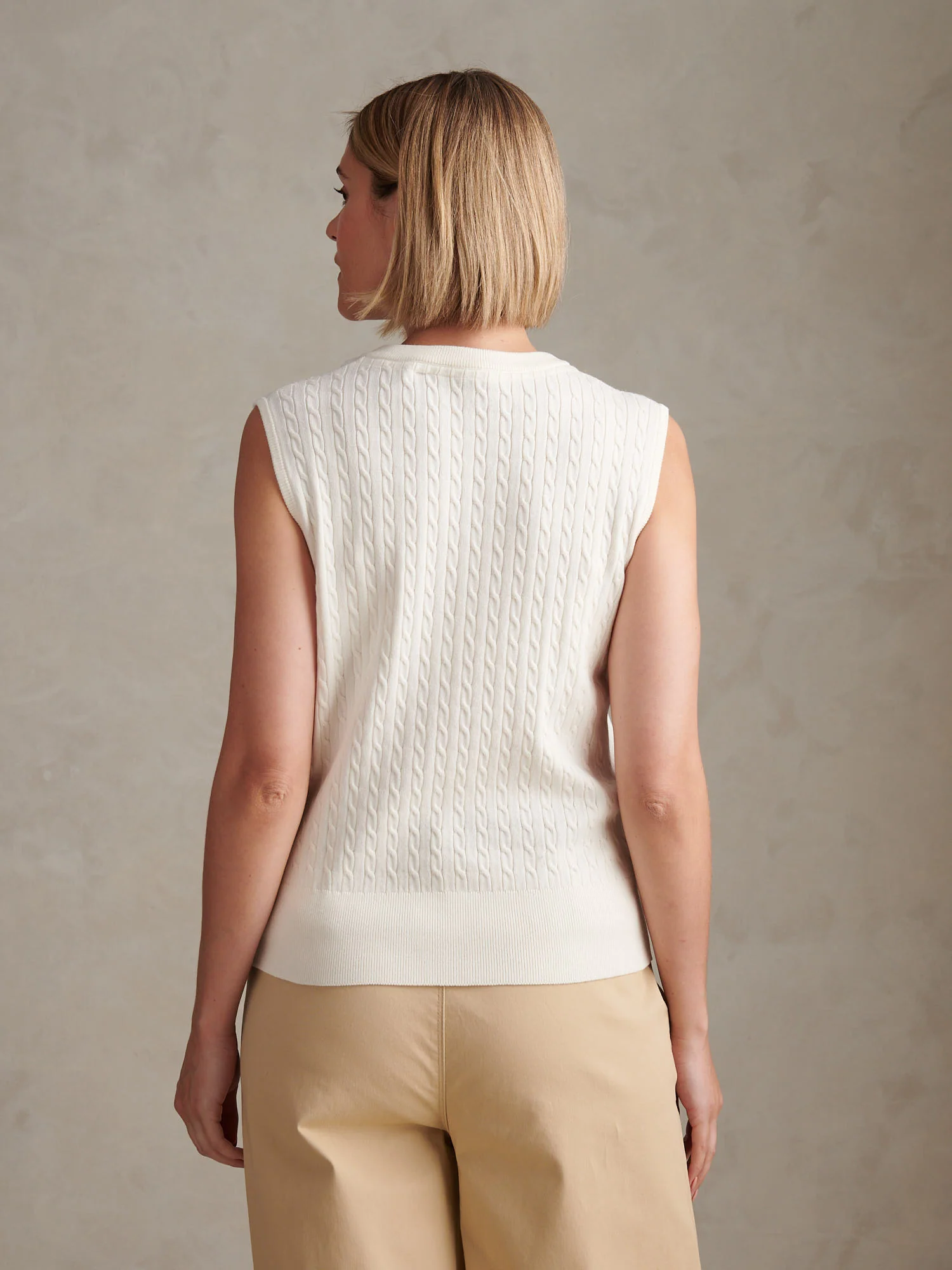Womens Sleeveless Cable Knit Cardigan Marshmallow - Image 4