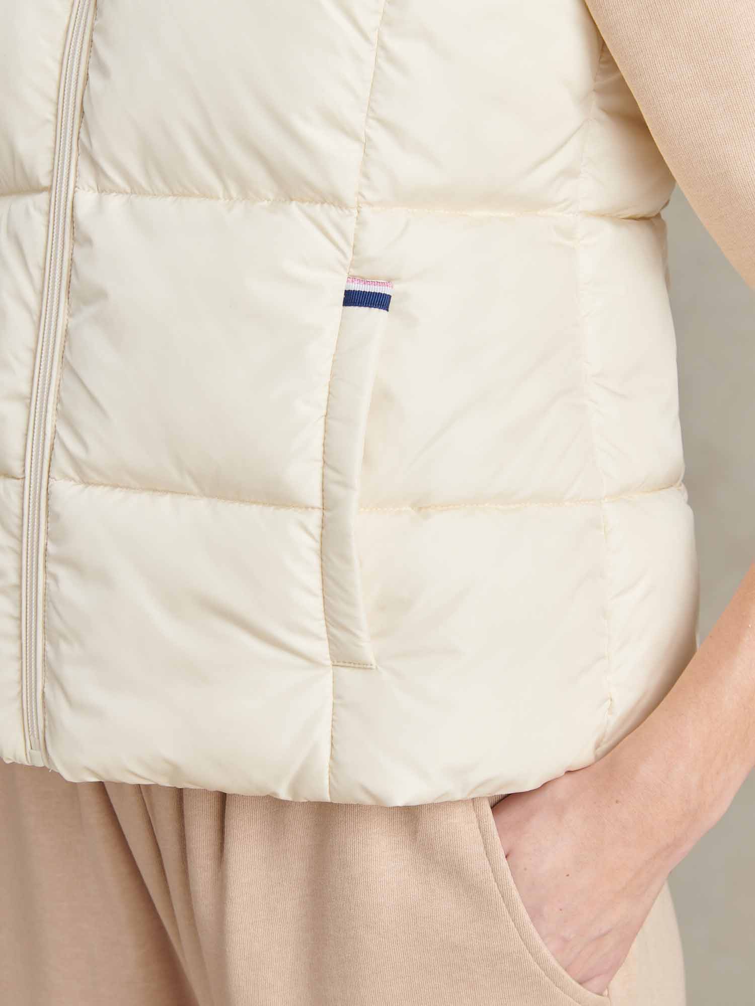 Womens Lightweight Puffer Gilet Marshmallow - Image 5