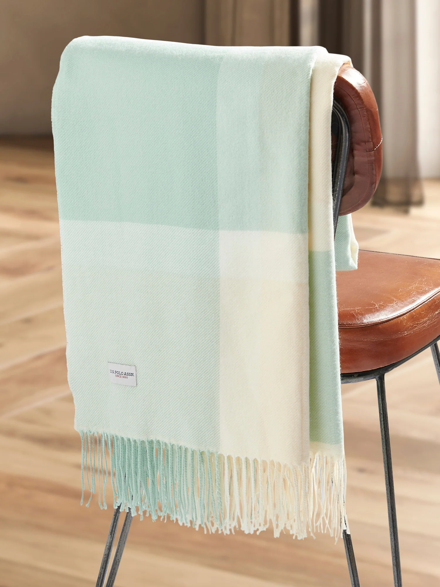 Luxurious Soft Check Boxed Throw in Harbour Grey