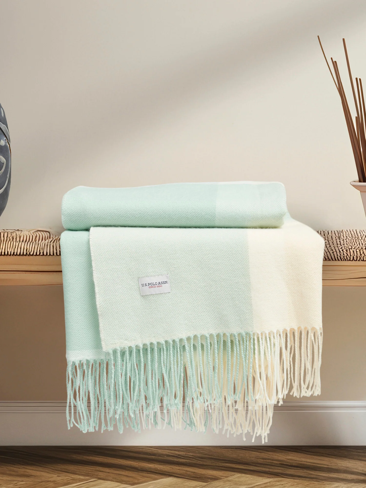 Luxurious Soft Check Boxed Throw in Harbour Grey - Image 2