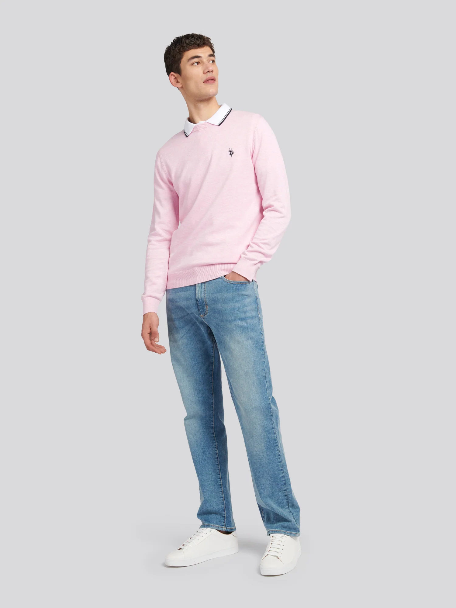 Mens 5 Pocket Regular Fit Denim Jeans in Mid Wash - Image 3