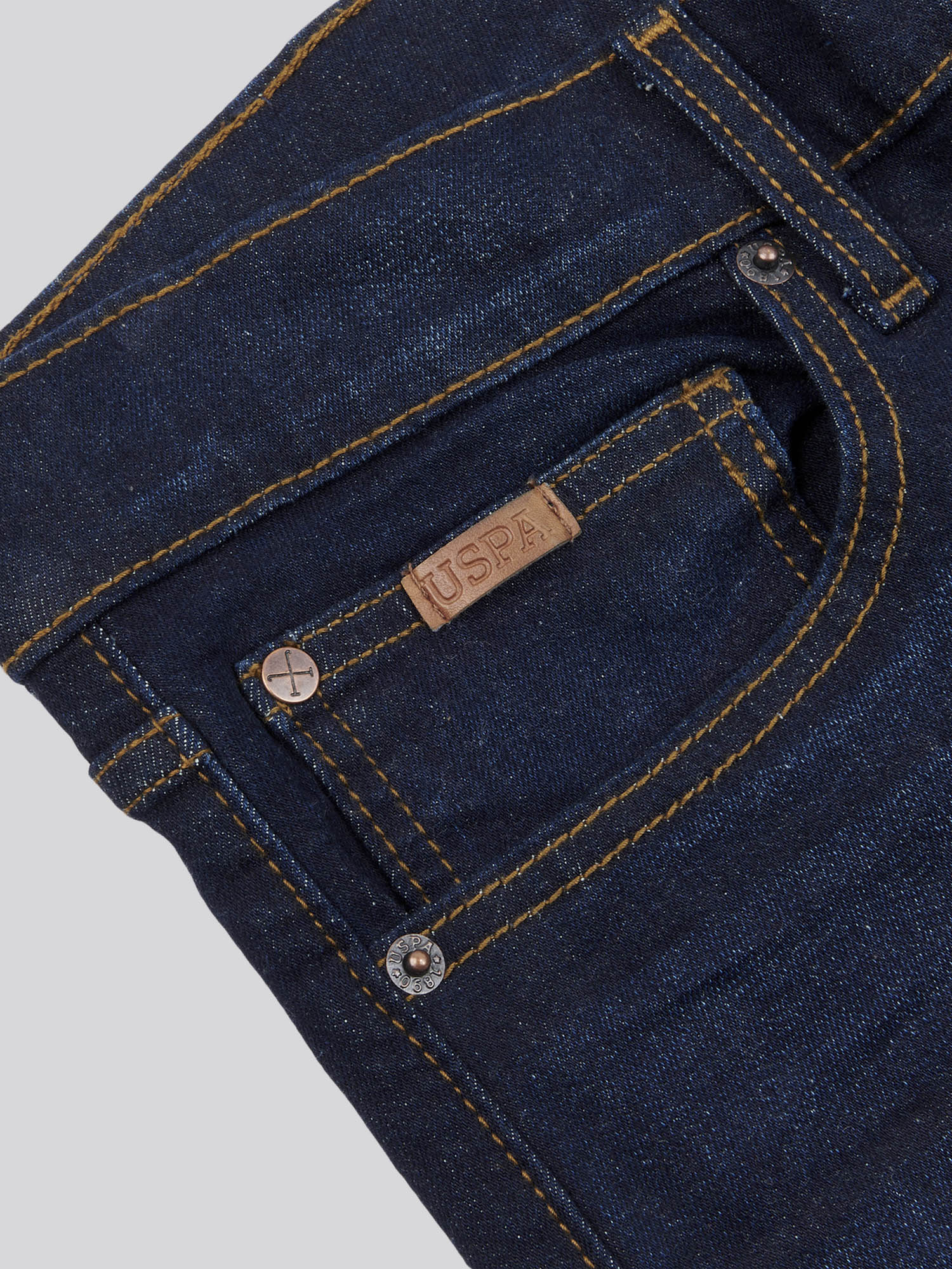 Mens 5 Pocket Regular Fit Denim Jeans in Rinse Wash - Image 6