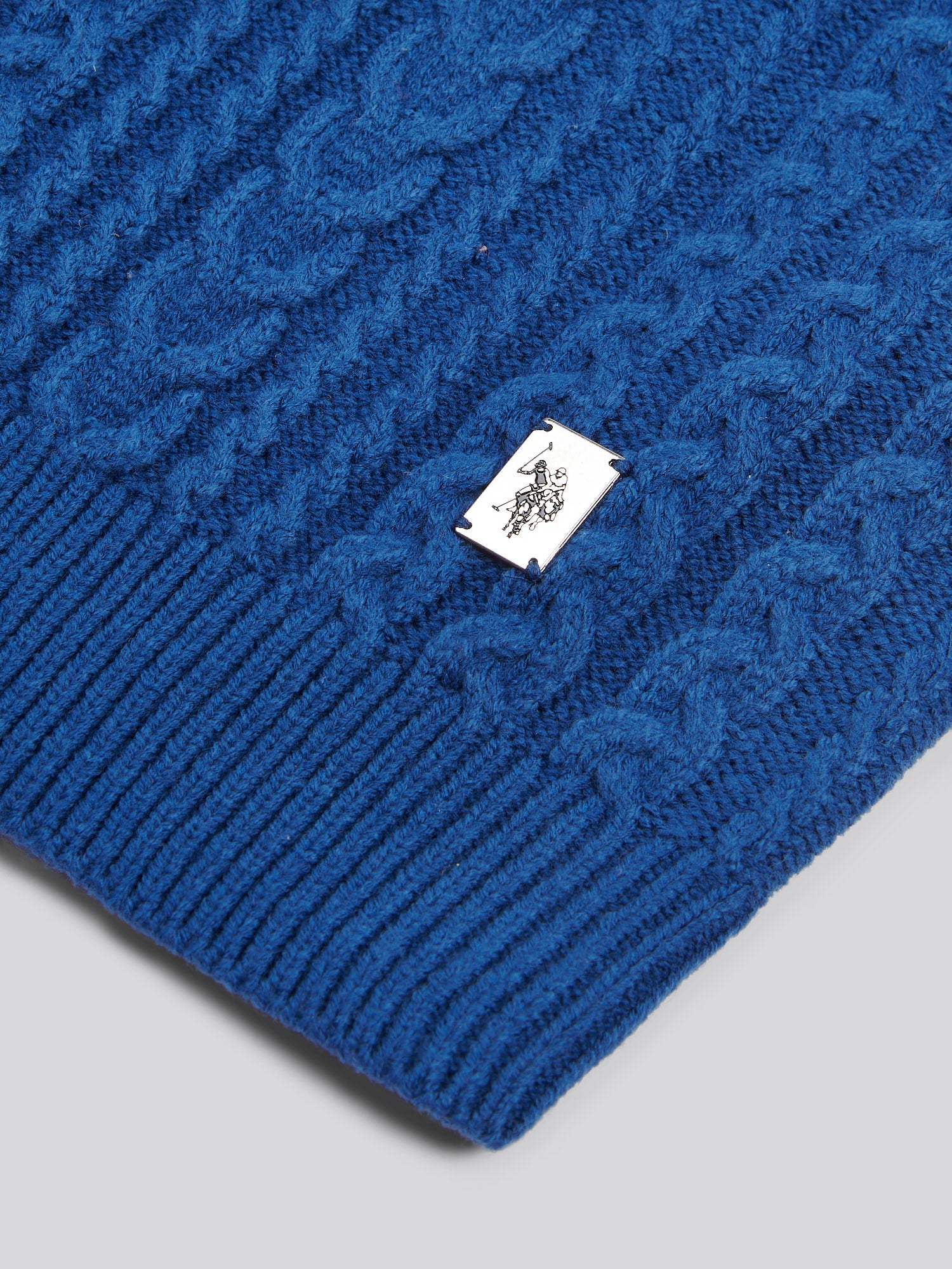 Mens Aran Knit Crew in Navy Peony - Image 7