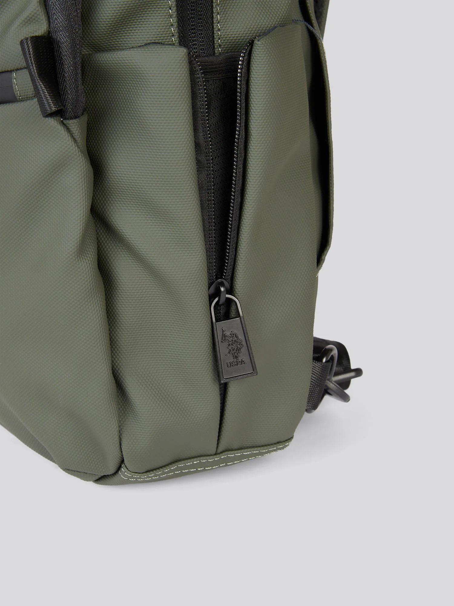 Mens Arrowhead Backpack in Army Green - Image 11