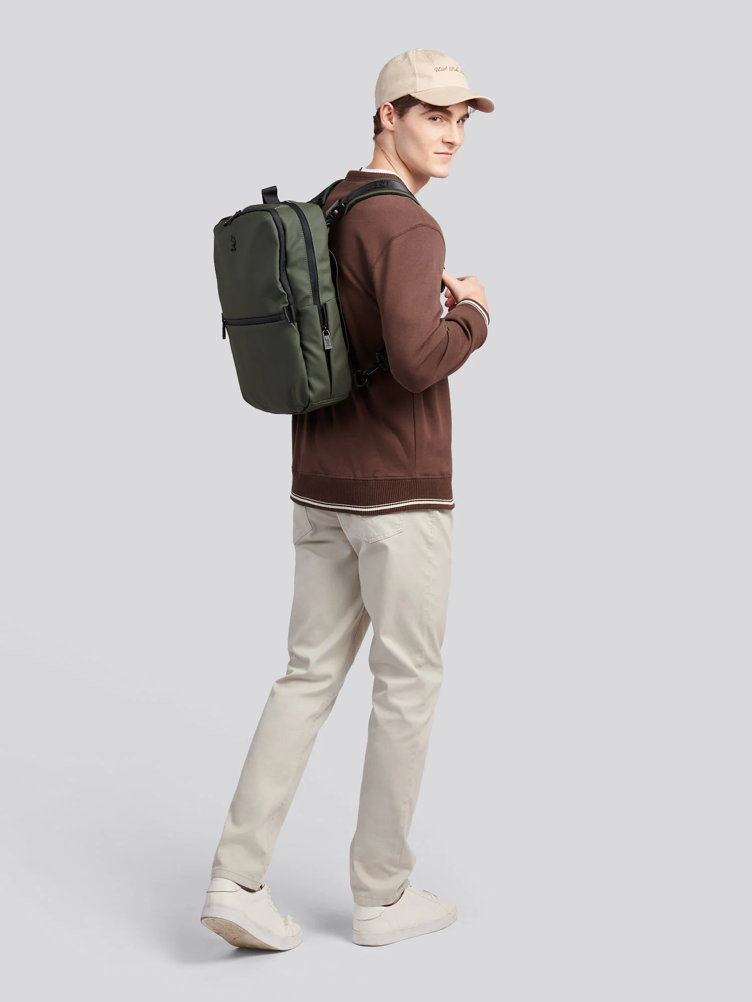 Mens Arrowhead Backpack in Army Green - Image 2