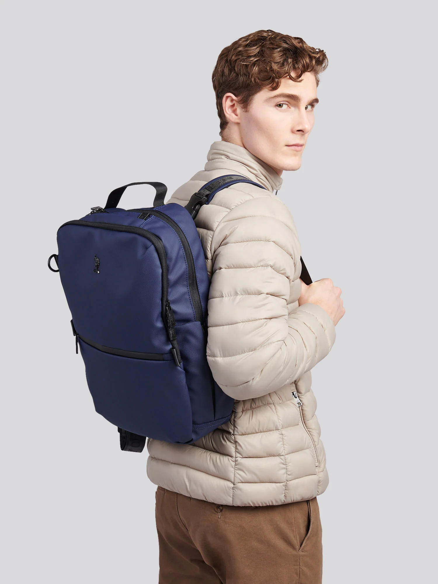 Mens Arrowhead Backpack in Navy - Image 2