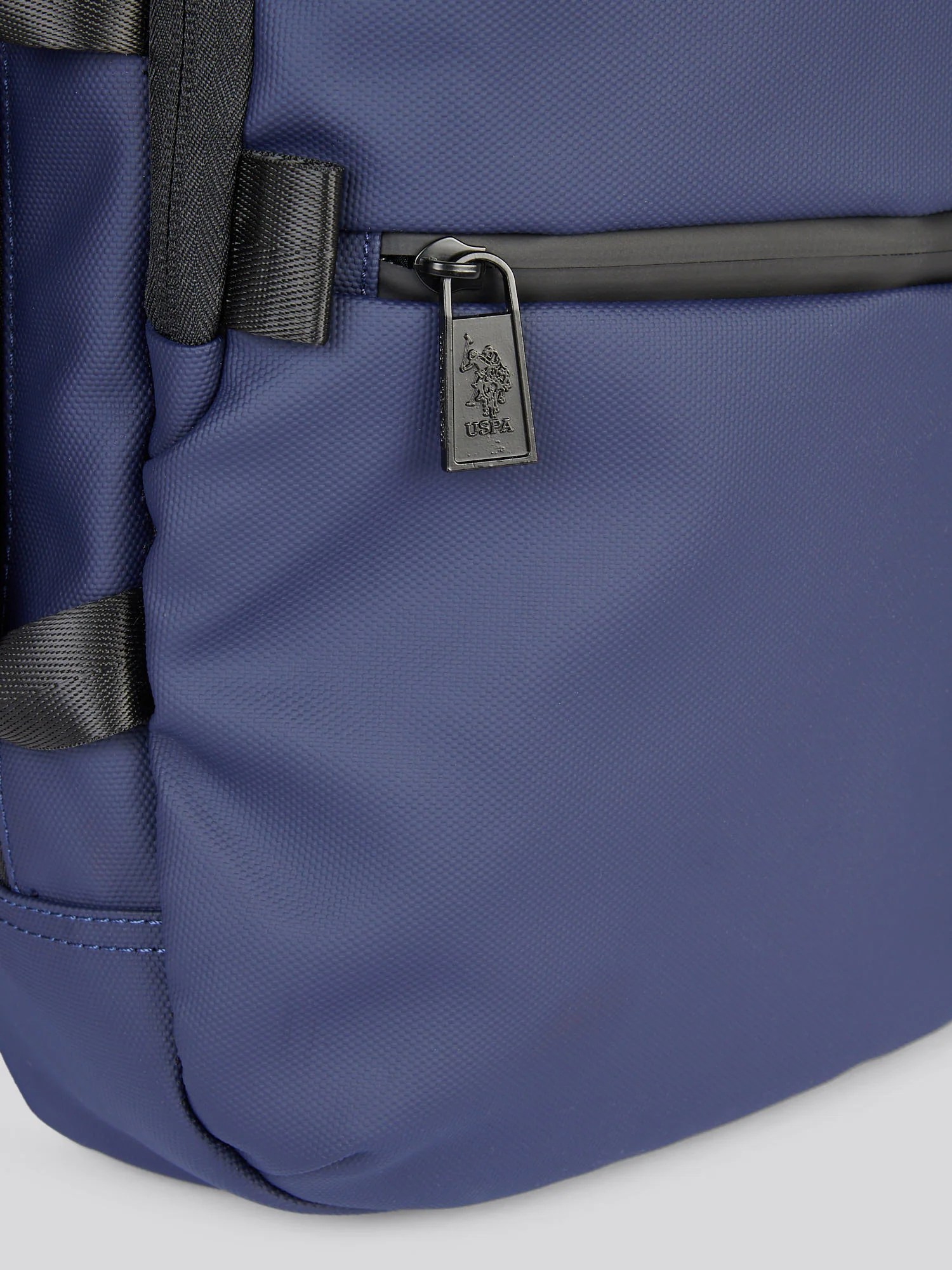 Mens Arrowhead Backpack in Navy - Image 7