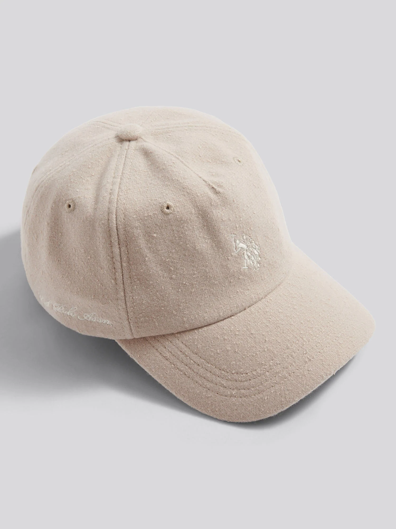 Mens Boucle Cap in Atmosphere - Image 4