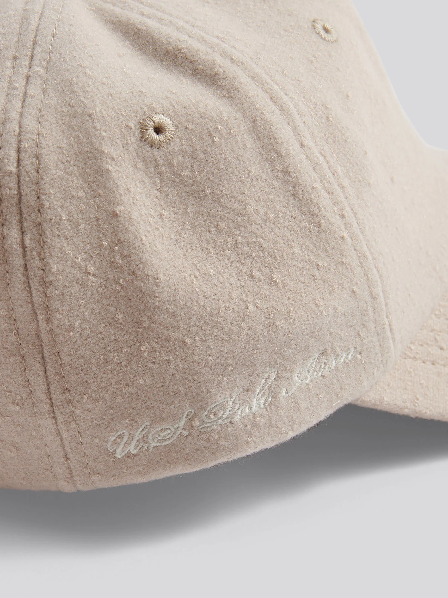 Mens Boucle Cap in Atmosphere - Image 7