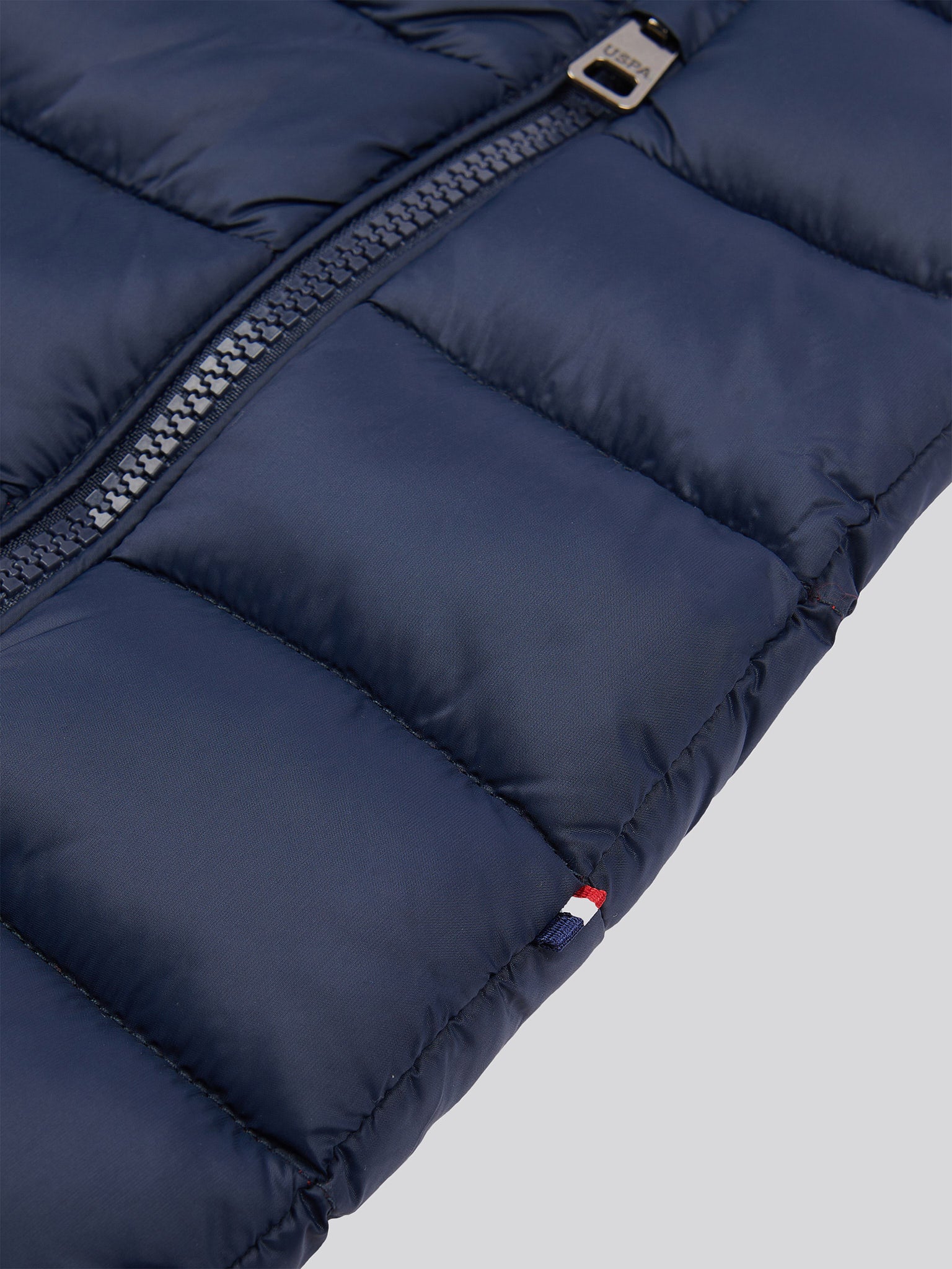Mens Bound Quilted Gilet Dark Sapphire Navy / Haute Red DHM - Image 9