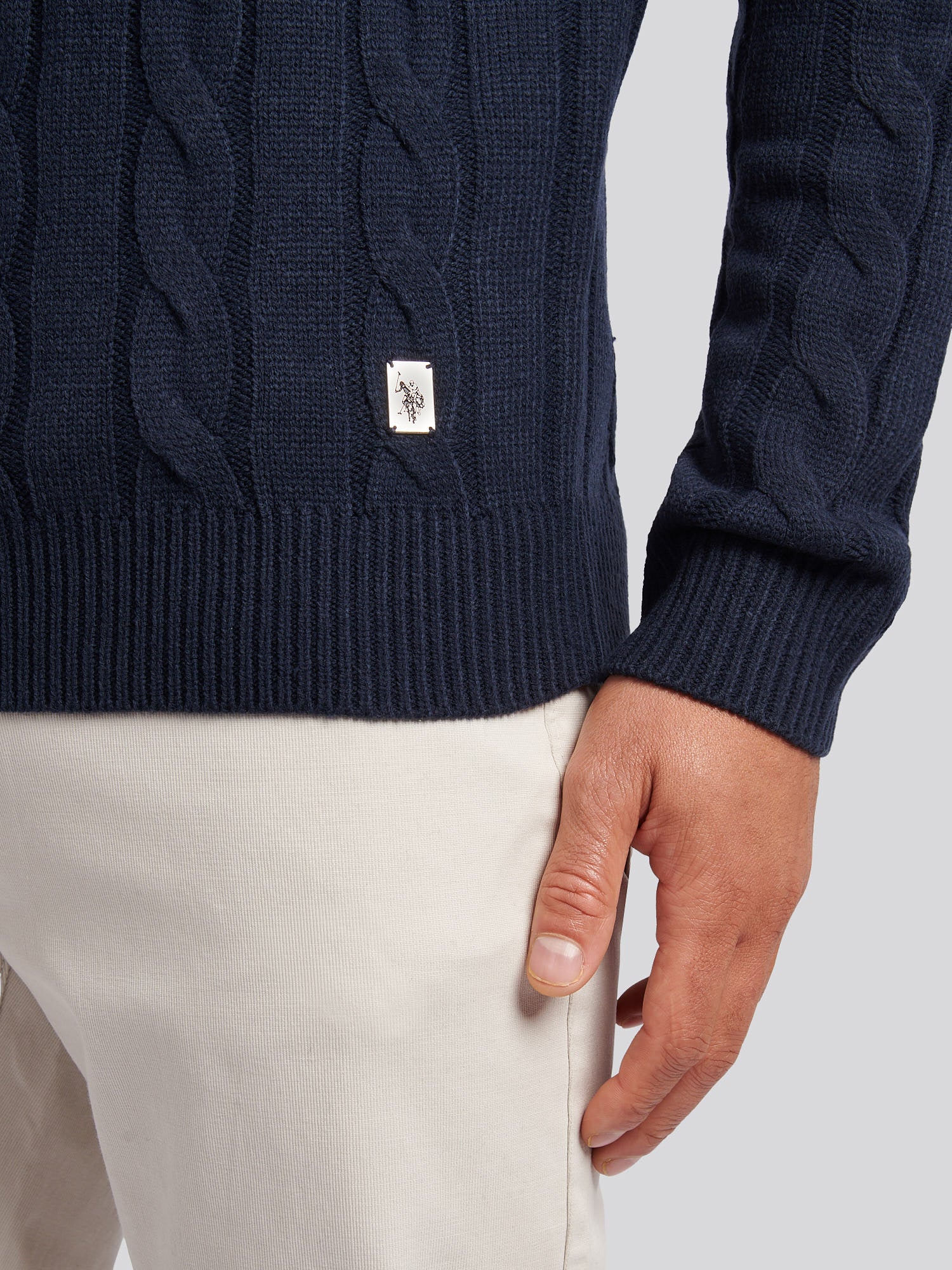 Mens Cable Knit Crew in Dark Sapphire Navy - Image 2