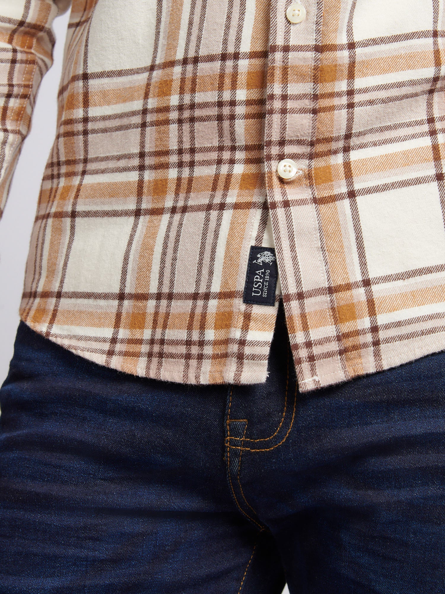 Mens Checked  Shirt in Atmosphere - Image 5