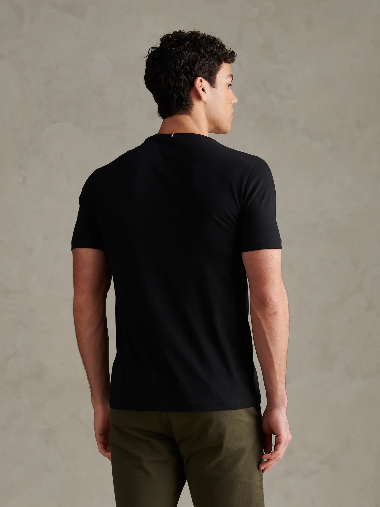 Mens Chuck T-Shirt Black - Image 4