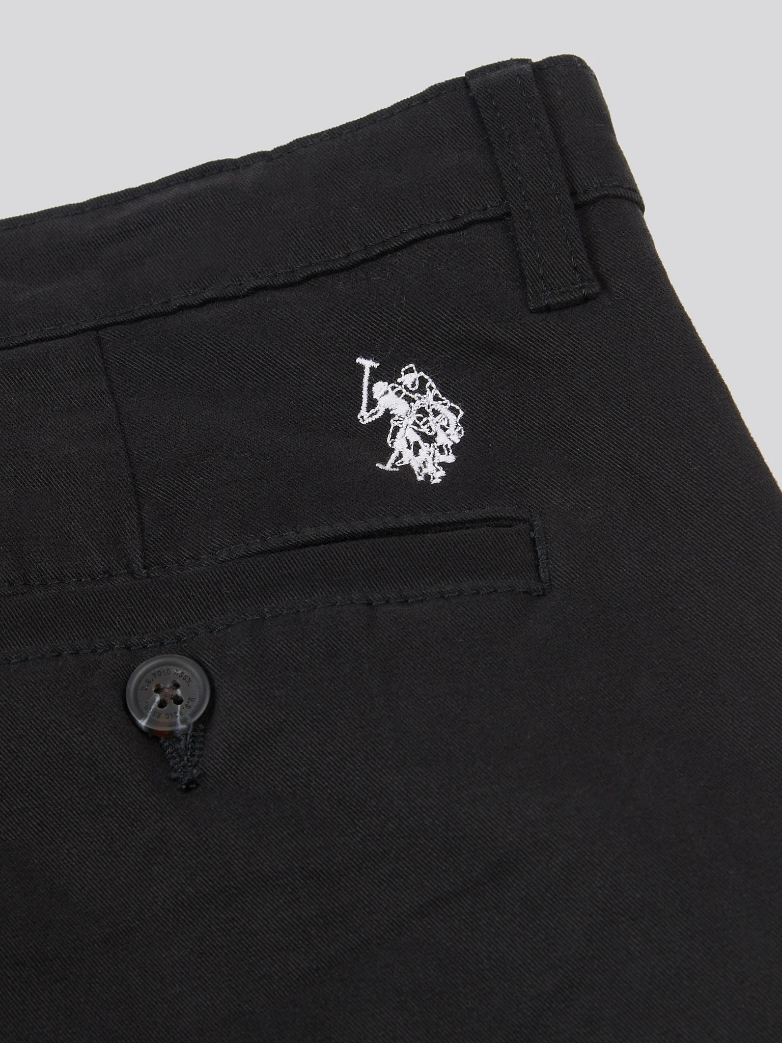 Mens Classic Chinos Shorts Black Bright White DHM - Image 9