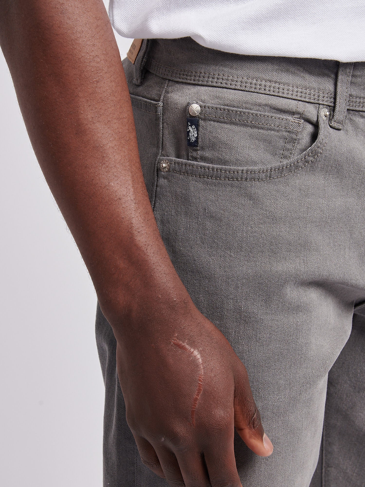 Mens Classic Fit Jean Grey Wash - Image 2