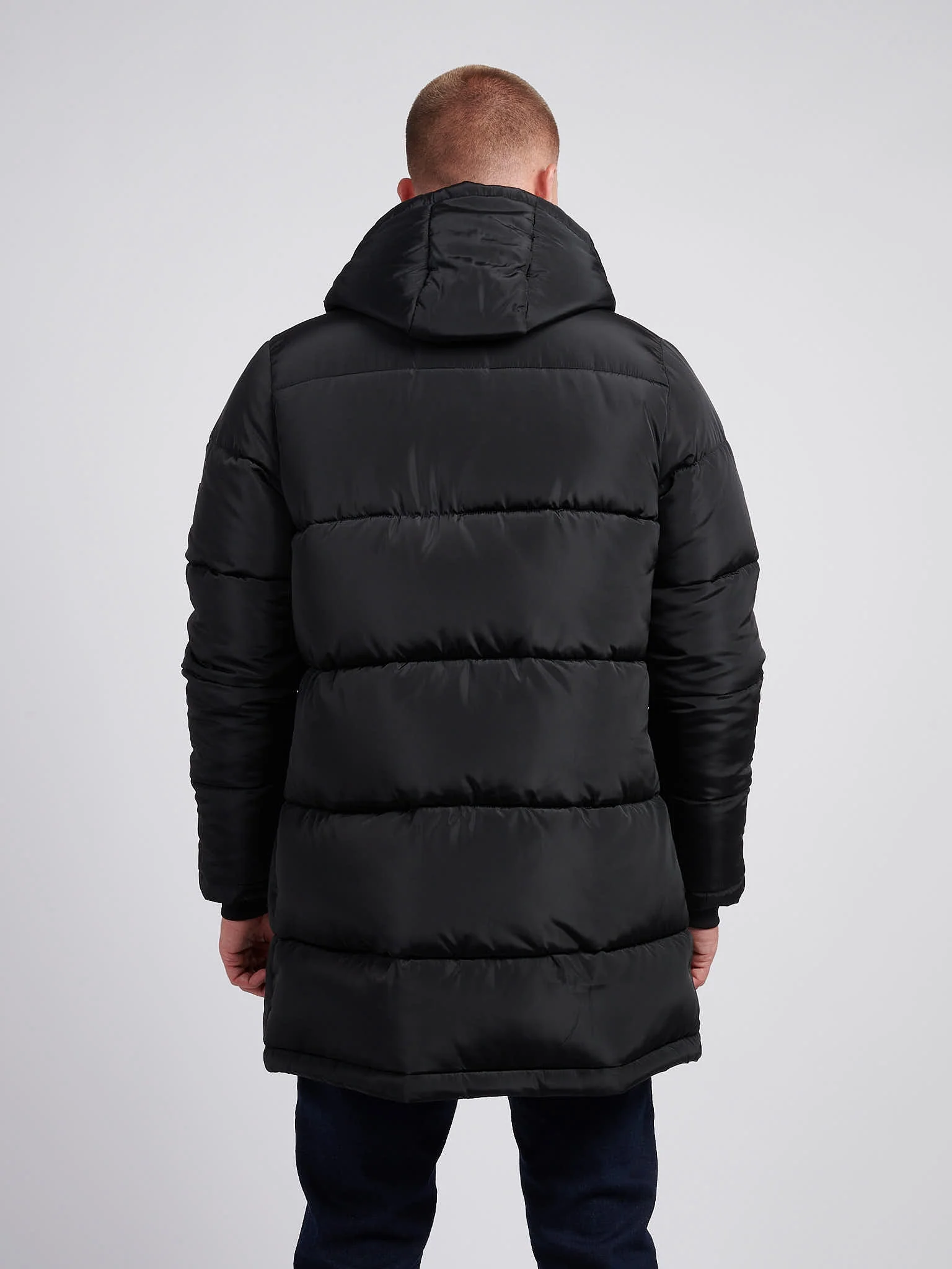 Mens Classic Longlined Puffer Jacket in Black - Image 4