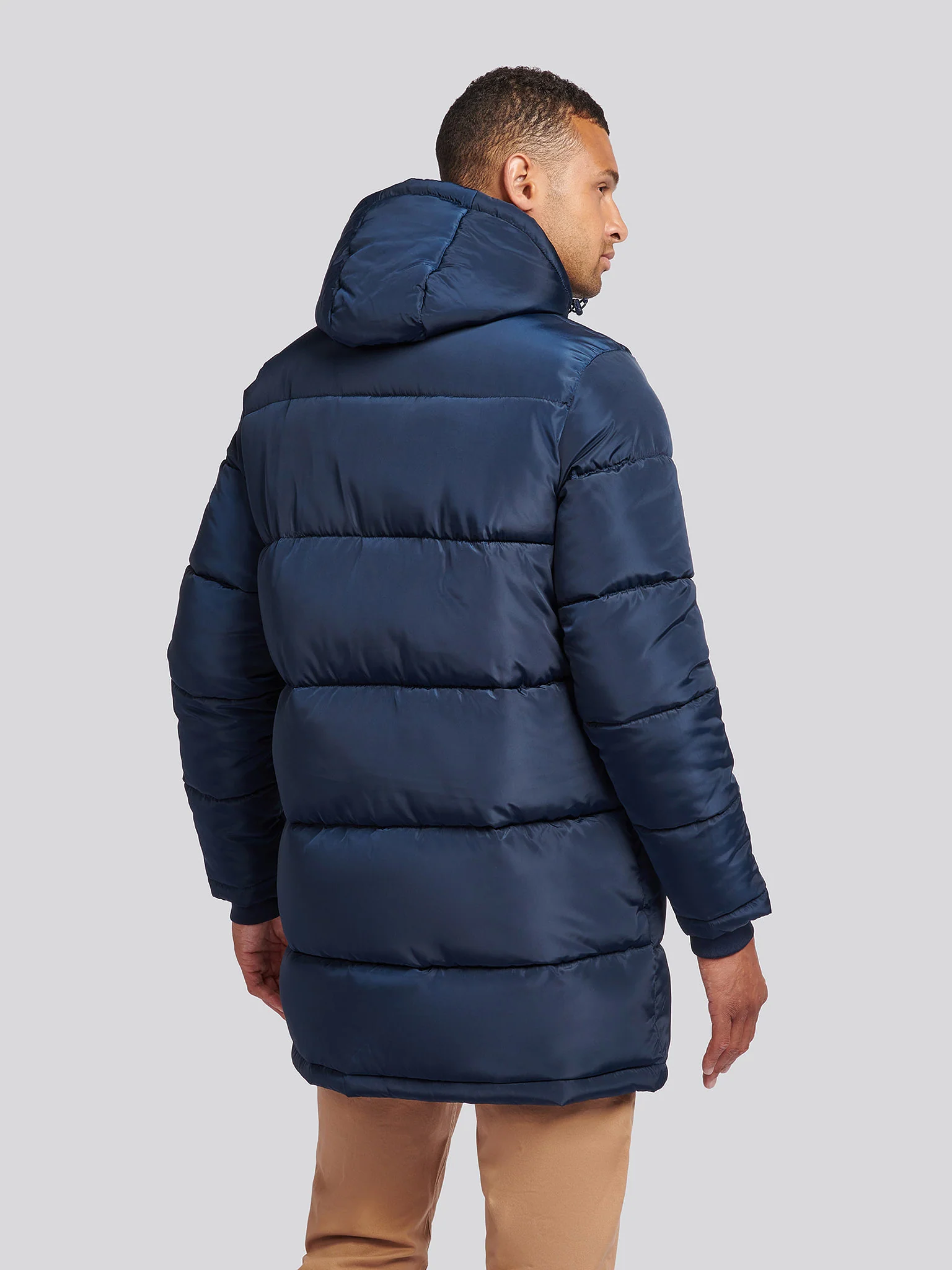 Mens Classic Longlined Puffer Jacket in Dark Sapphire Navy - Image 3
