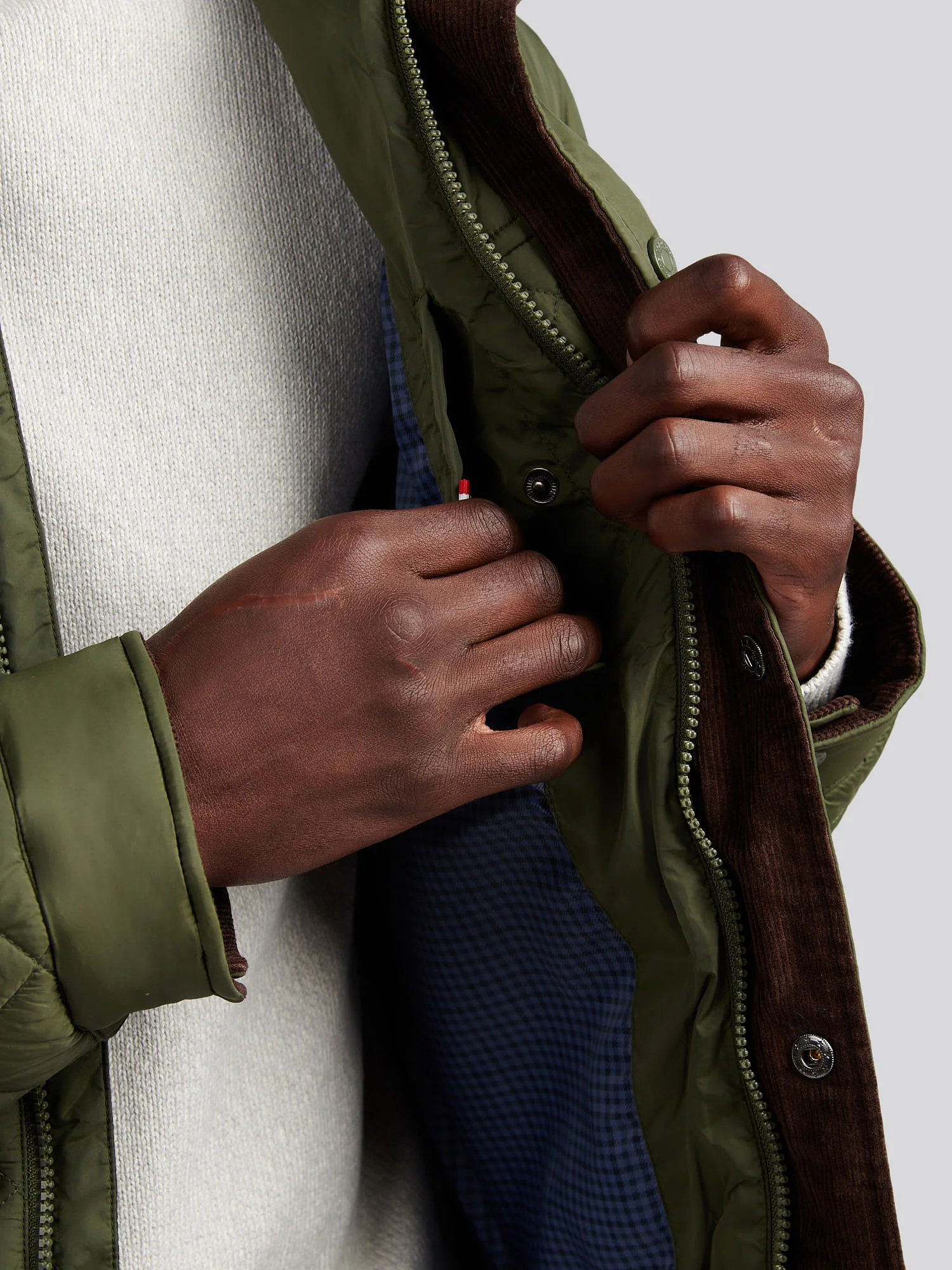 Mens Diamond Quilted Funnel Jacket in Forest Night - Image 5