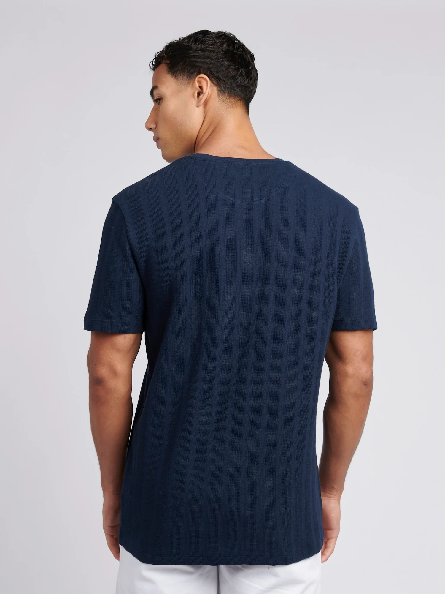 Mens Double Horsemen Vertical Stripe Textured T-Shirt in Dark Sapphire Navy / Moonlight Blue DHM - Image 4