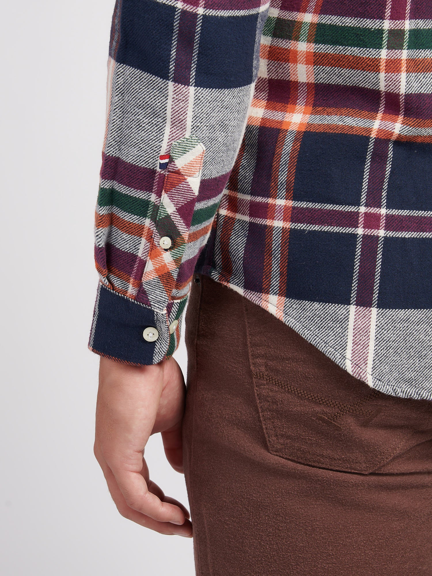Mens Dual Pocket Checked Shirt in Dark Sapphire Navy - Image 5