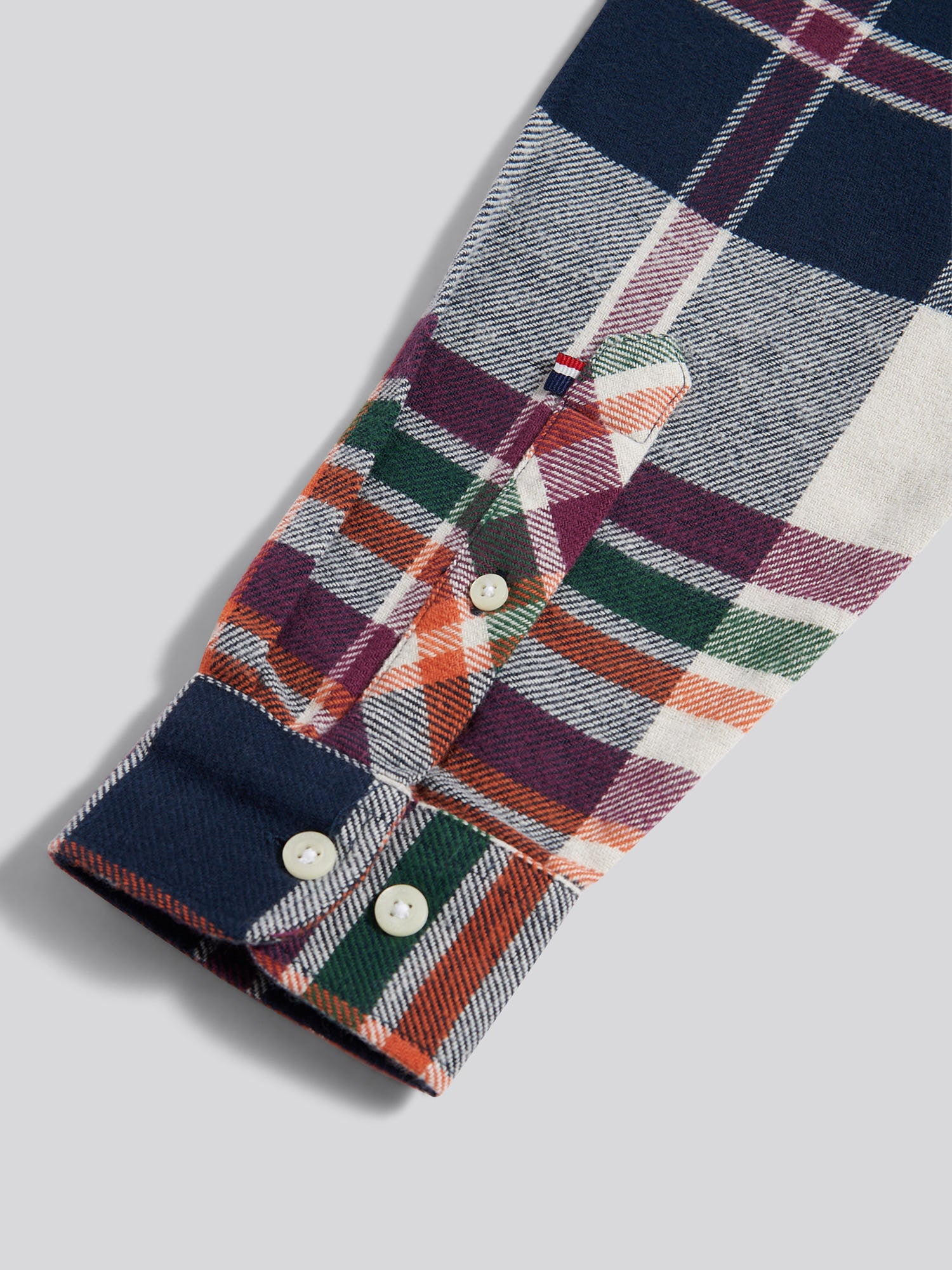 Mens Dual Pocket Checked Shirt in Dark Sapphire Navy - Image 9