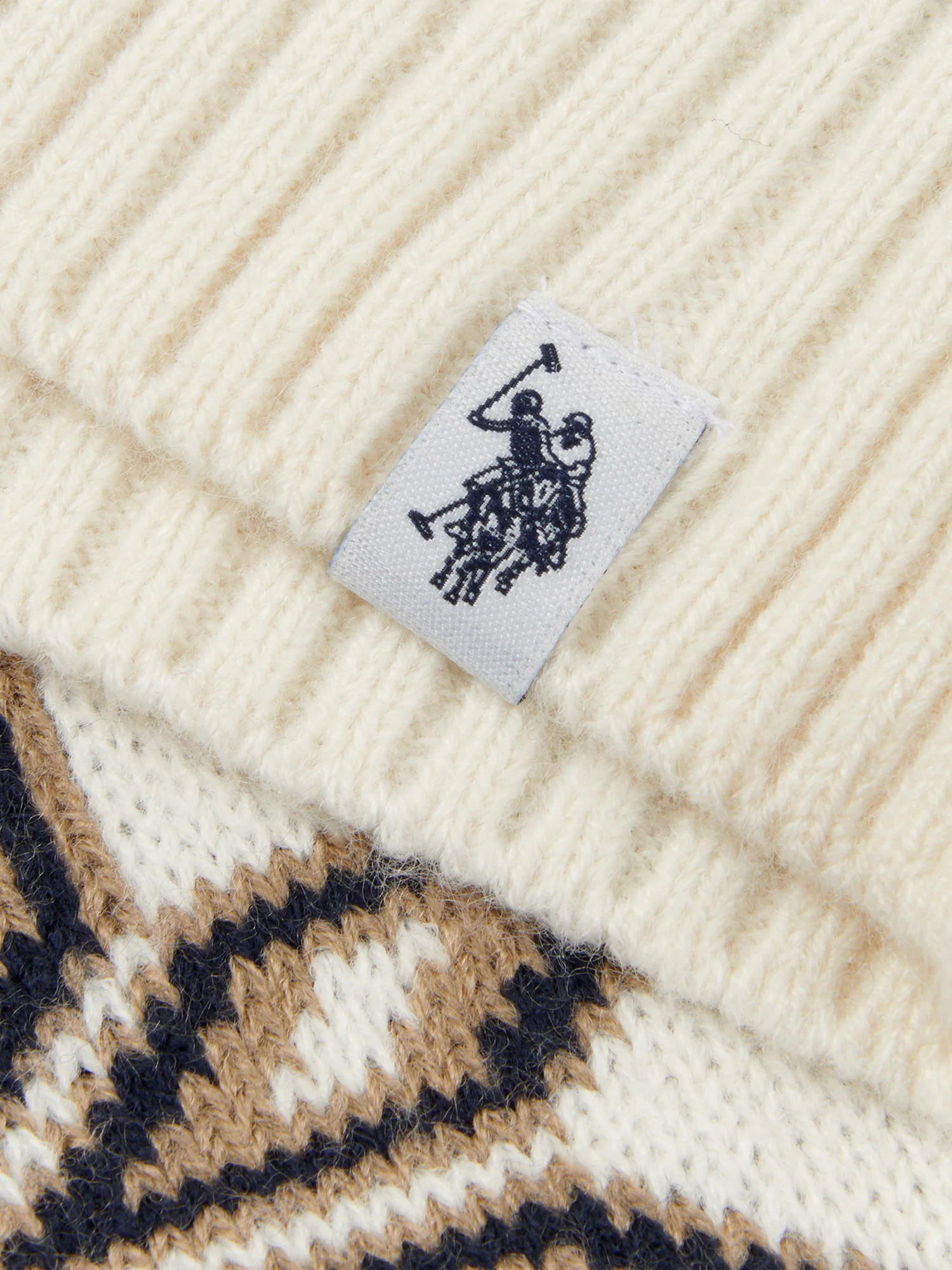 Mens Fair Isle Crew Neck Jumper in Tofu - Image 5