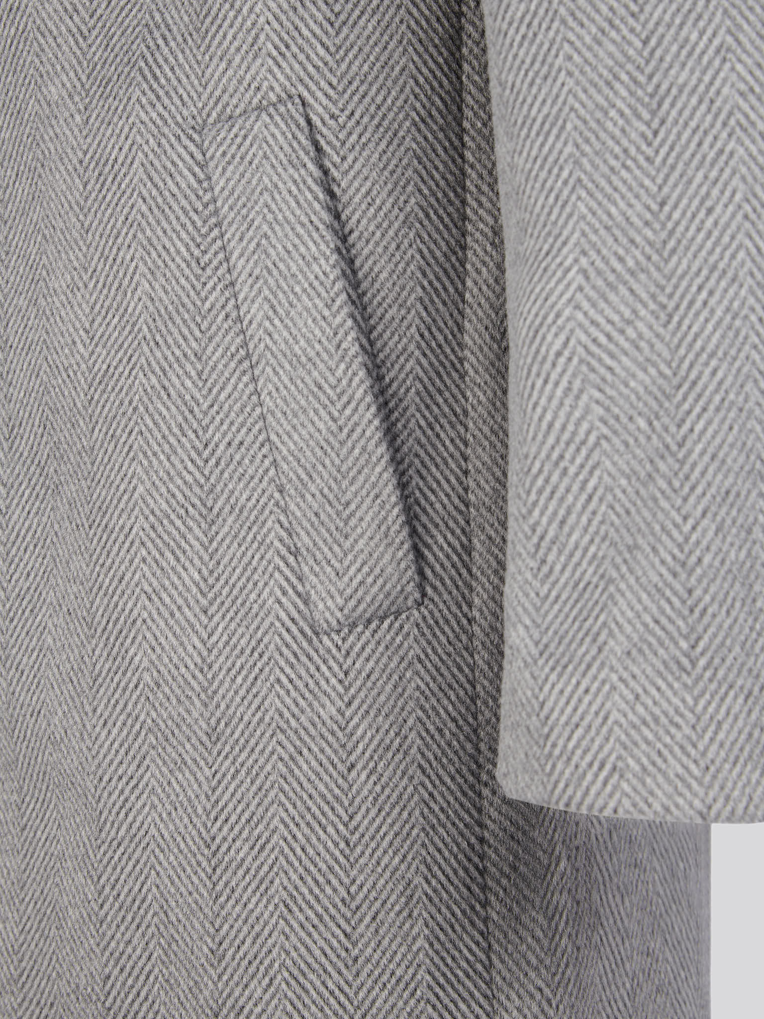 Mens Herringbone Coat in Ebony Windsor Wine DHM - Image 13