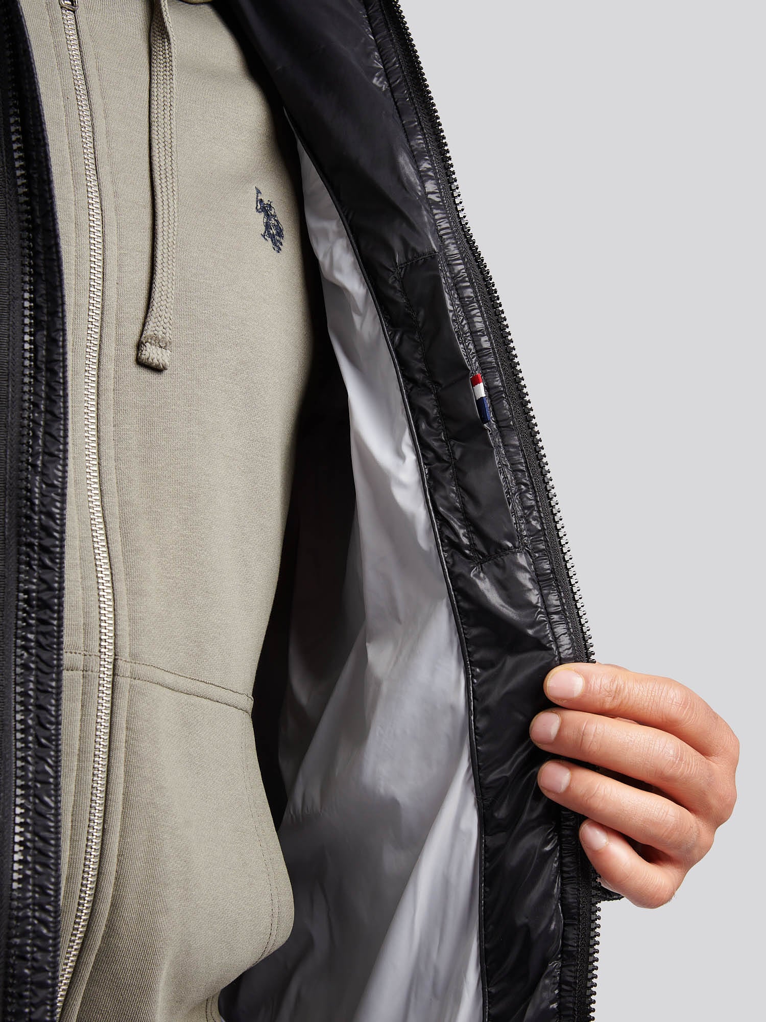 Mens High Shine Heavyweight Quilted Jacket in Black - Image 6