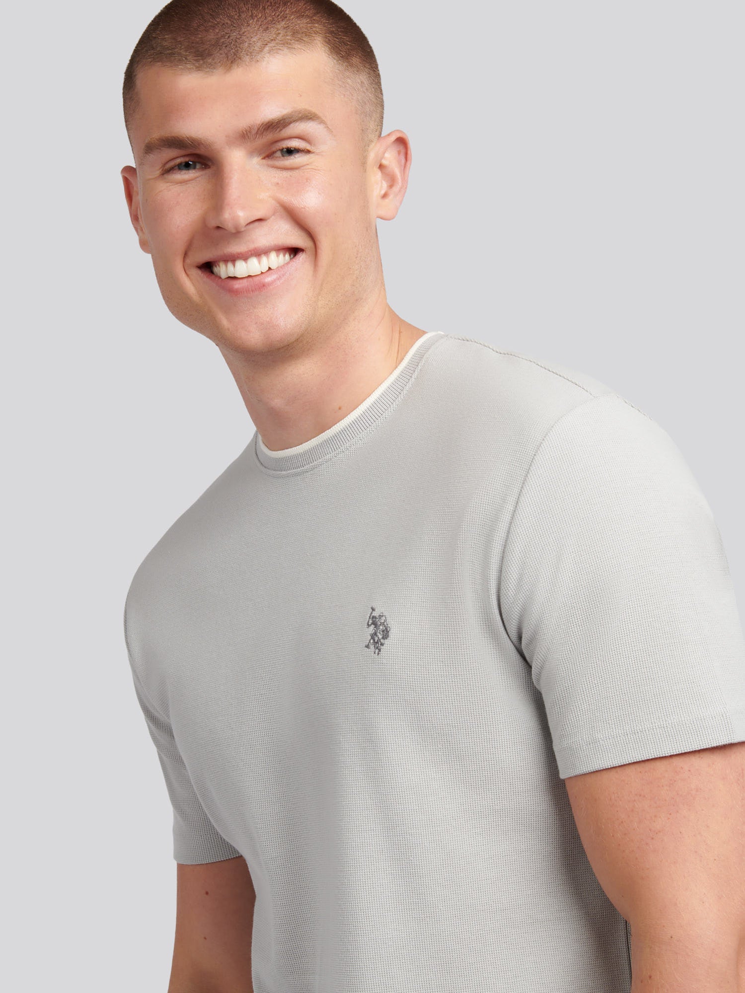 Mens Knit Texture Jersey T-Shirt in High Rise - Image 2