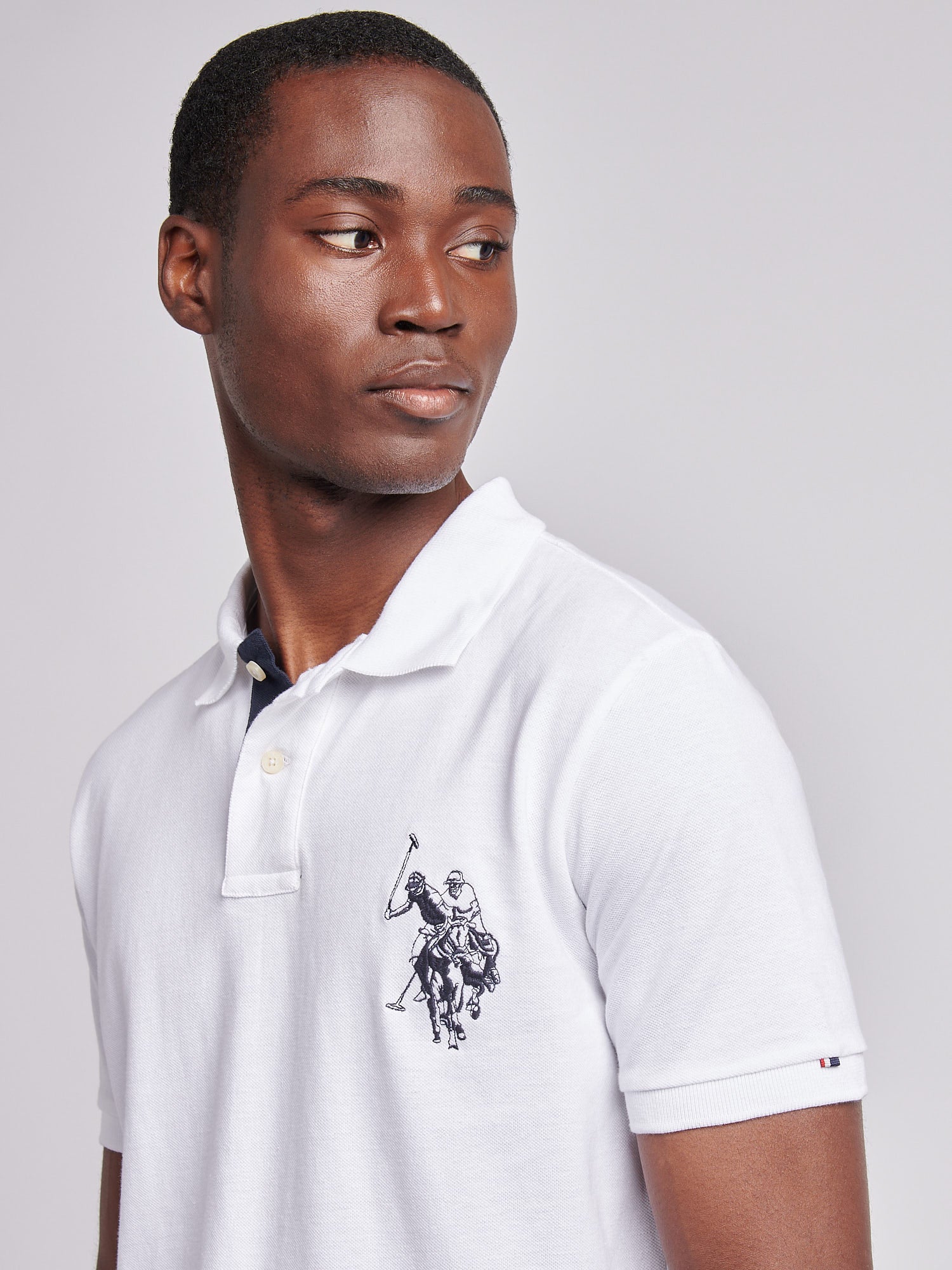 Mens Large Player Pique Polo Shirt in White / Dark Sapphire Navy DHM - Image 2