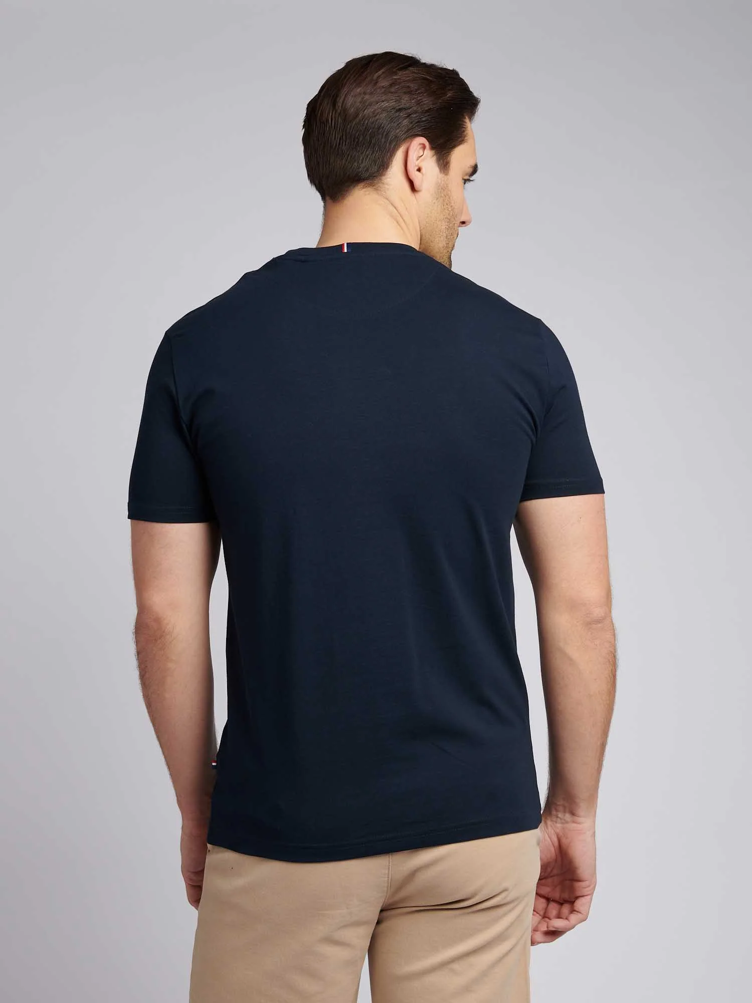 Mens Large Player T-Shirt in Dark Sapphire Navy / Haute Red DHM - Image 3