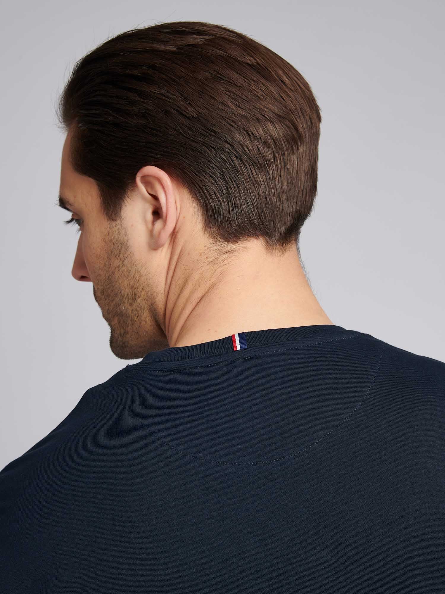 Mens Large Player T-Shirt in Dark Sapphire Navy / Haute Red DHM - Image 6