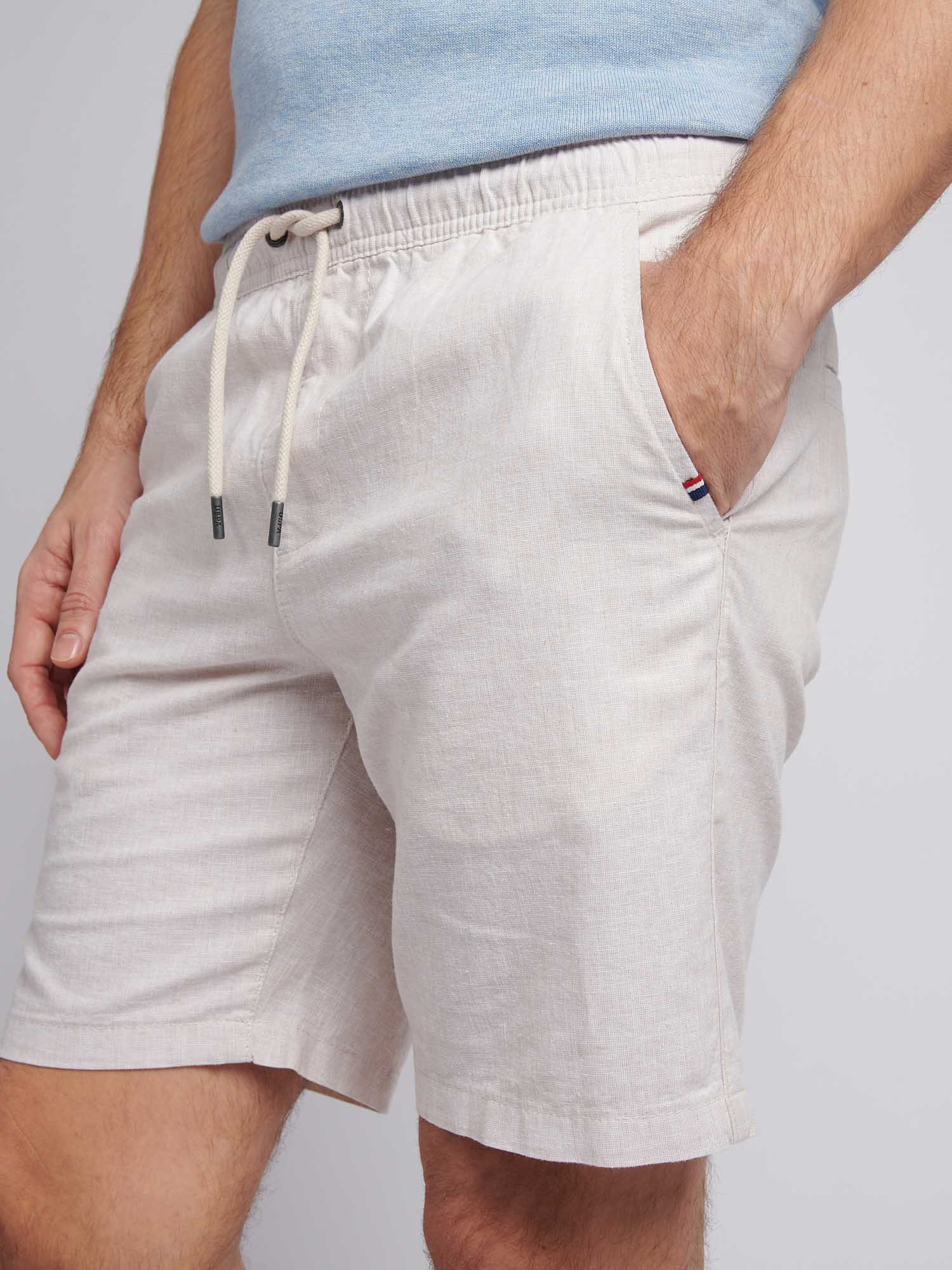 Mens Linen Blend Drawstring Short in Doeskin - Image 5
