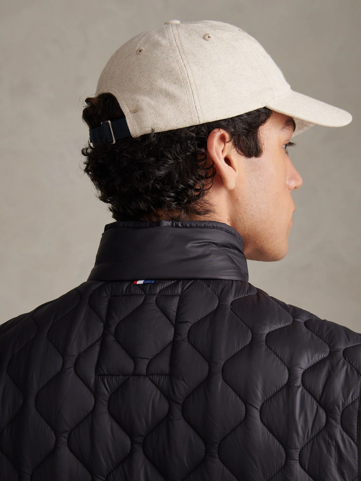 Mens Onion Quilt Lightweight Gilet Black - Image 5