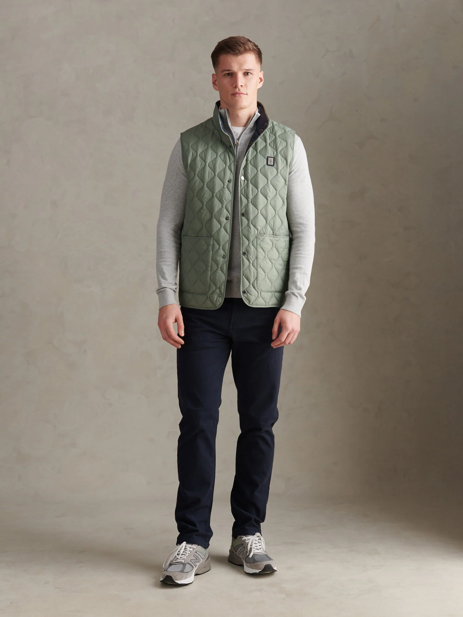 Mens Onion Quilt Lightweight Gilet Sea Spray - Image 3