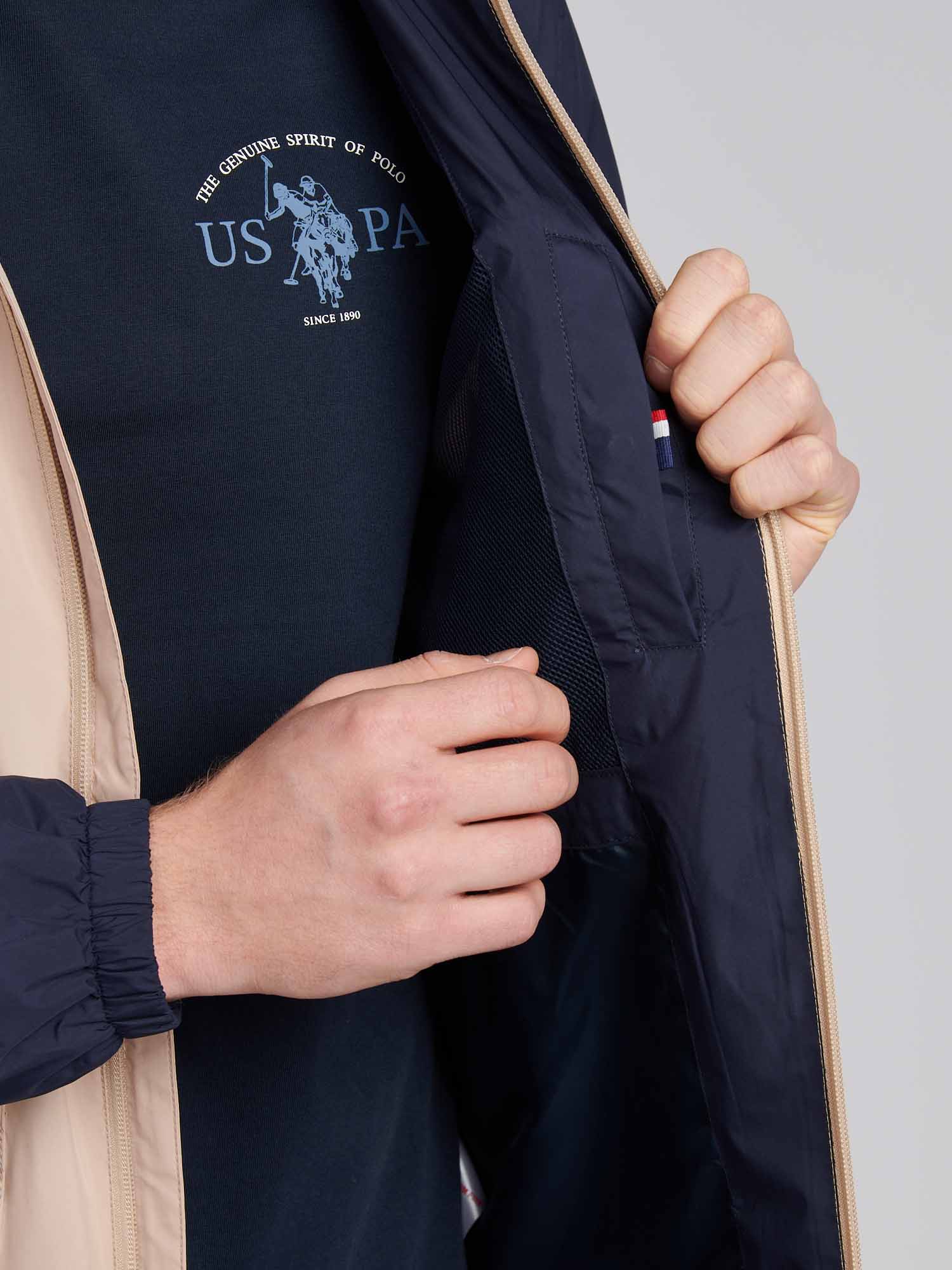 Mens Panelled Windbreaker Jacket in Doeskin - Image 6