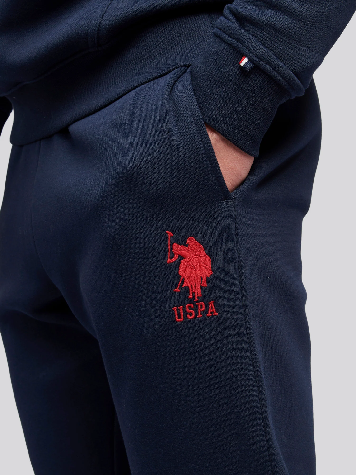 Mens Player 3 Jogger in Dark Sapphire Navy / Haute Red DHM - Image 3